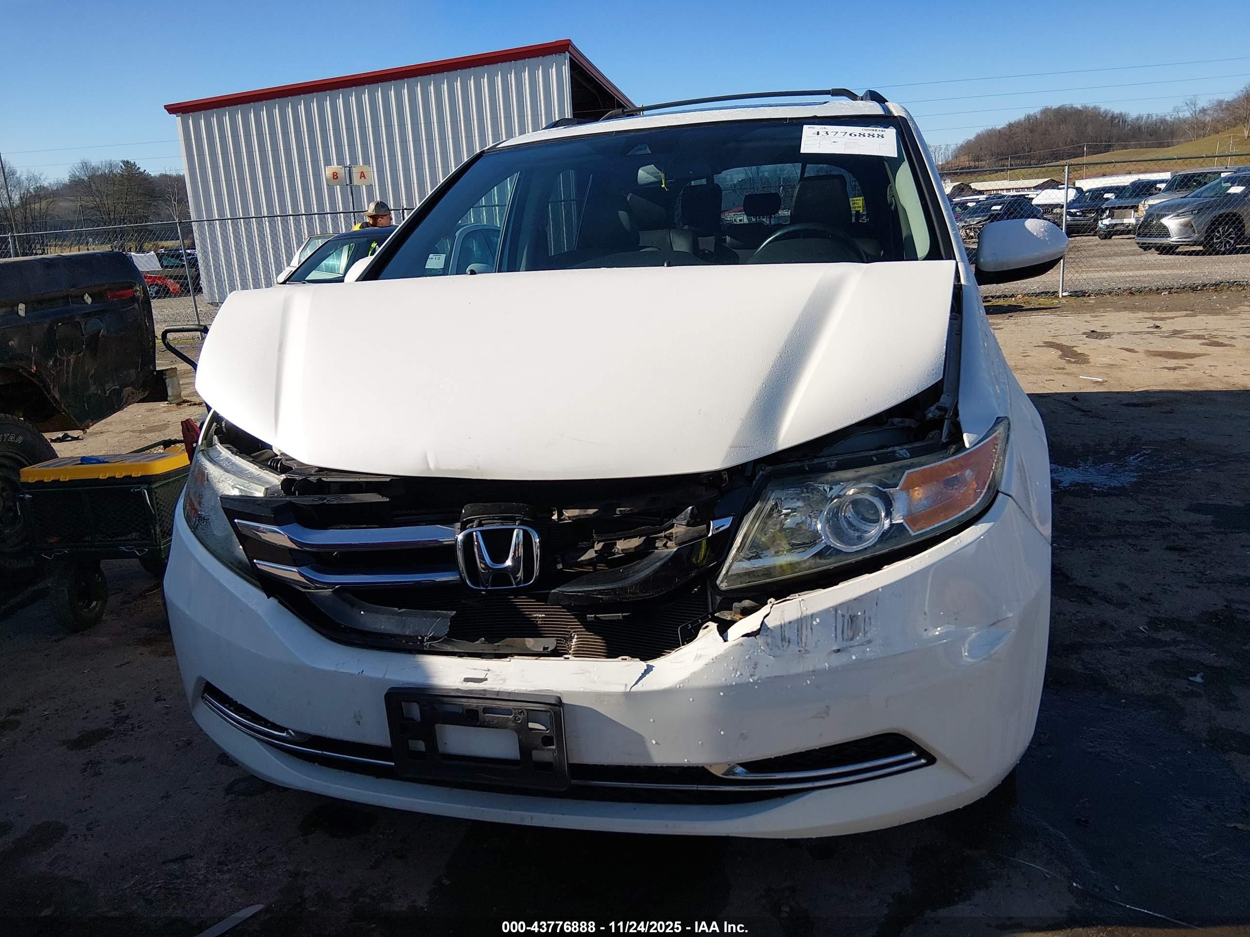 2014 Honda Odyssey Ex-l White vin: 5FNRL5H63EB122249