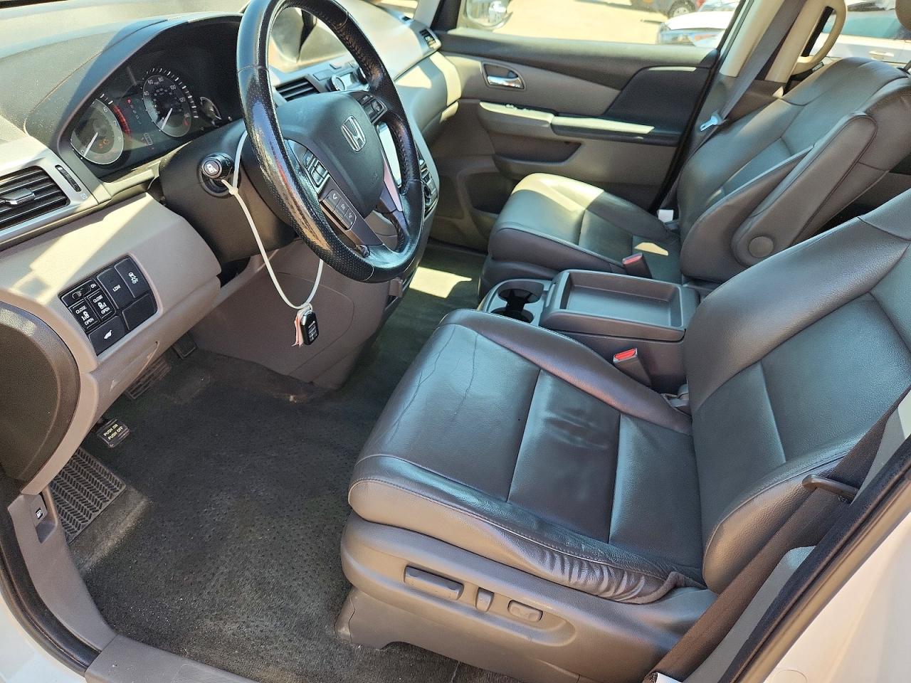 2014 Honda Odyssey Exl White vin: 5FNRL5H63EB124003