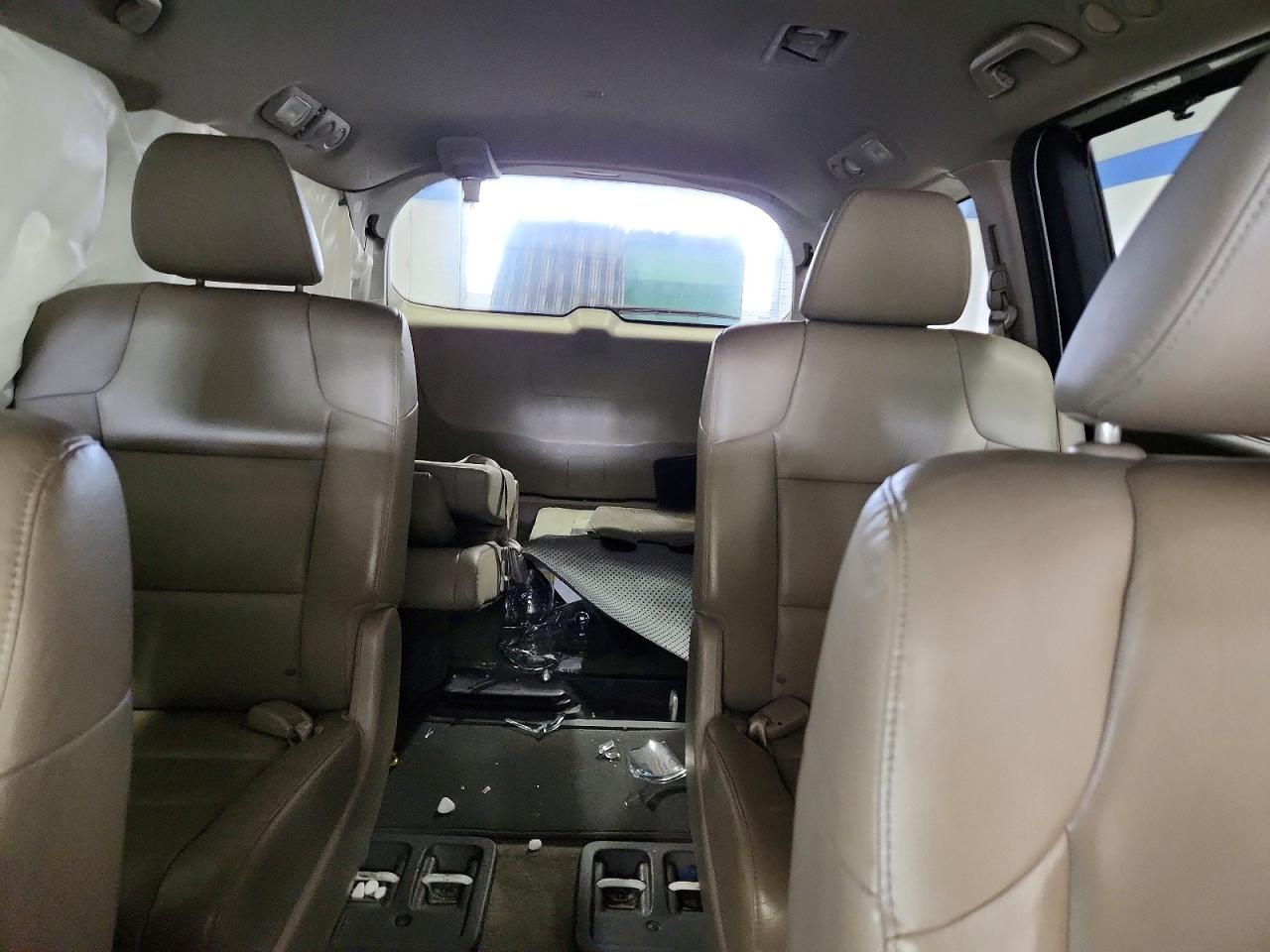 2014 Honda Odyssey Exl White vin: 5FNRL5H63EB130867