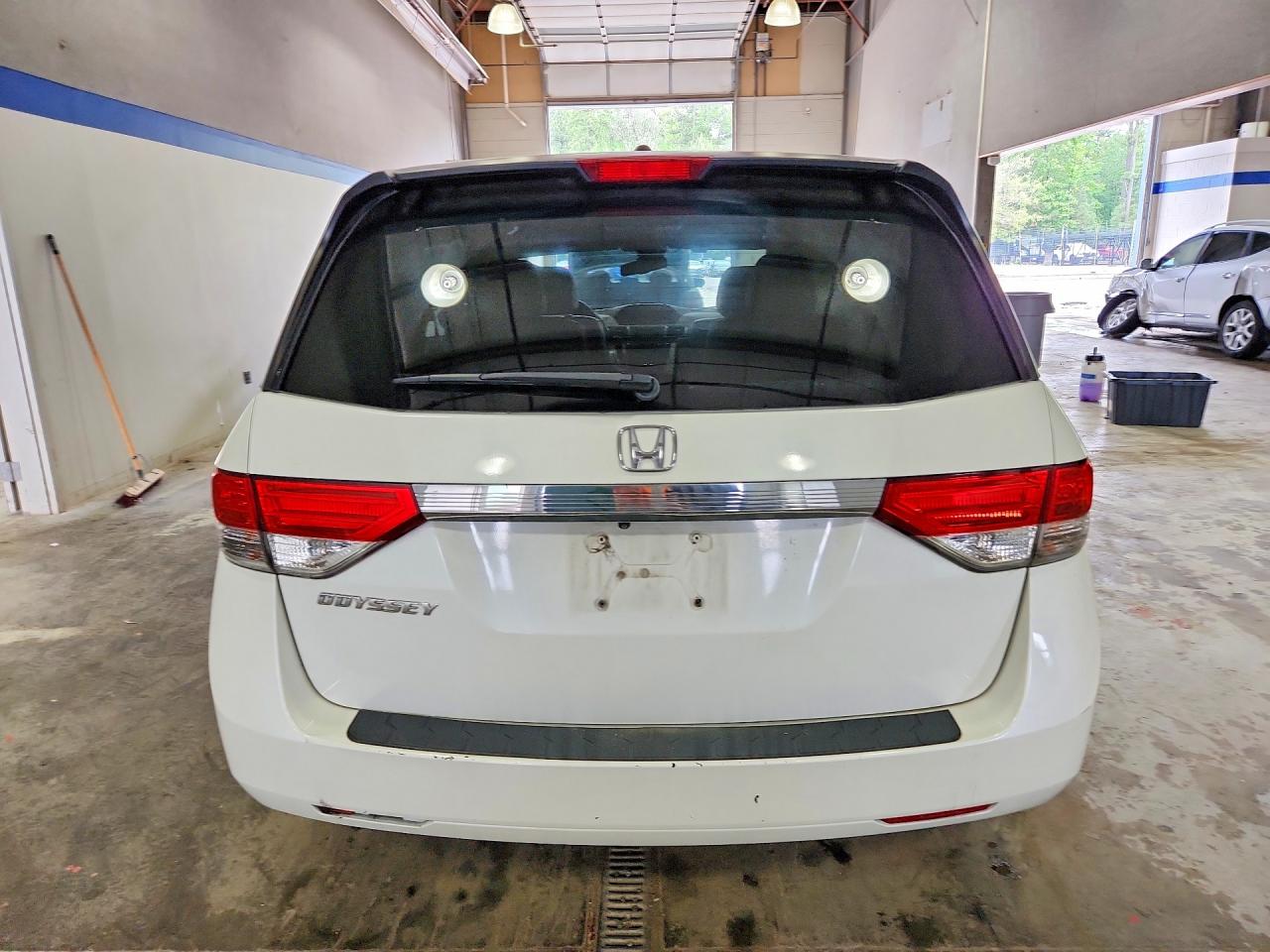 2014 Honda Odyssey Exl White vin: 5FNRL5H63EB130867