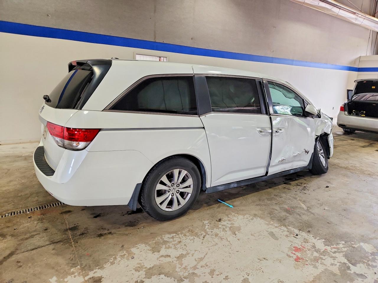 2014 Honda Odyssey Exl White vin: 5FNRL5H63EB130867