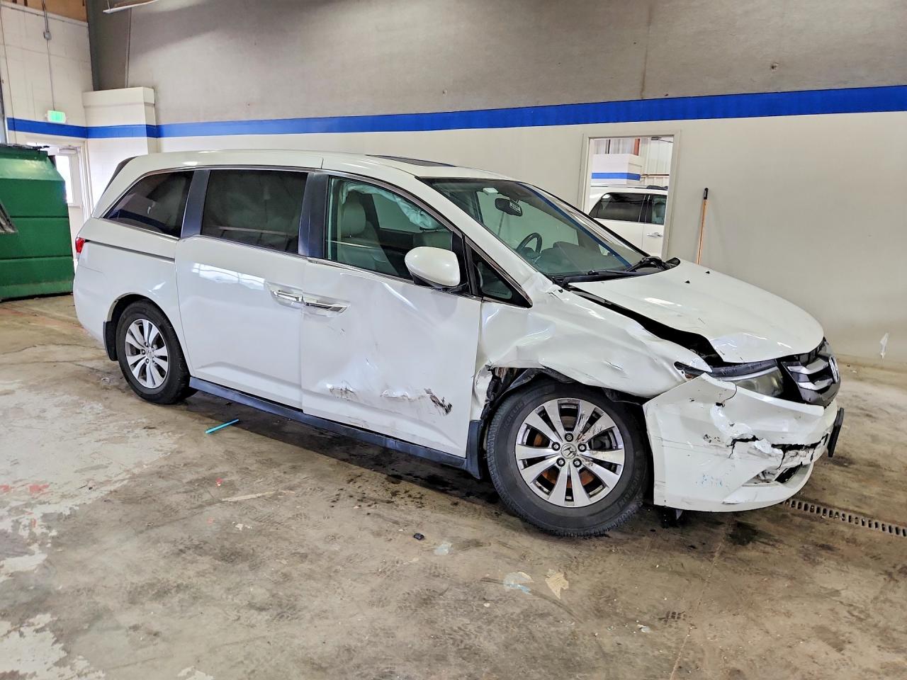 2014 Honda Odyssey Exl White vin: 5FNRL5H63EB130867