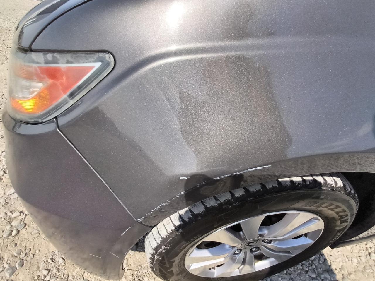 2015 Honda Odyssey Exl Charcoal vin: 5FNRL5H63FB036201 Damage: Left Front Fender, Chipped, 3