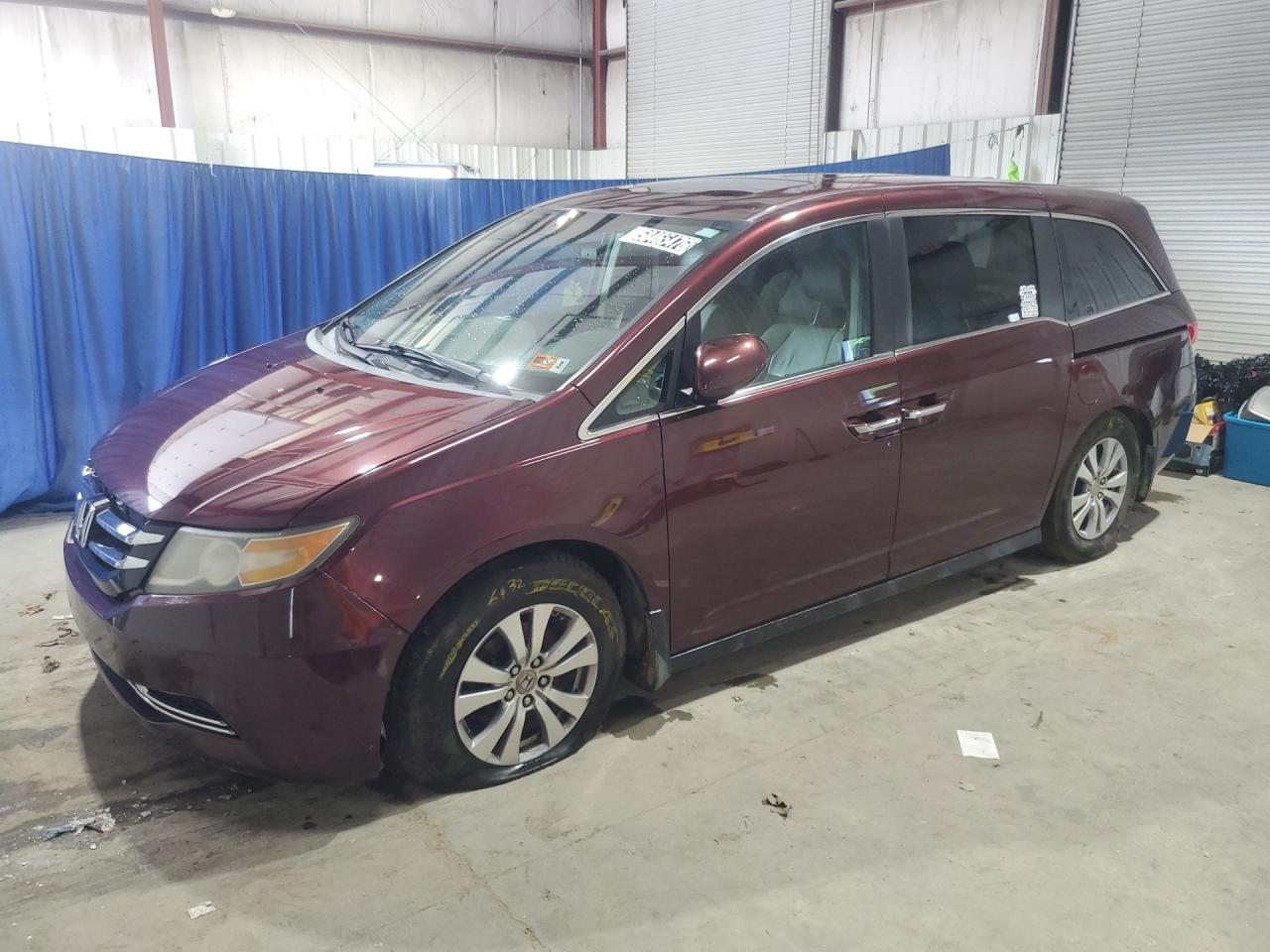 2015 Honda Odyssey Exl Maroon vin: 5FNRL5H63FB087598 Damage: Left Front Tire, Flat, Repair Required