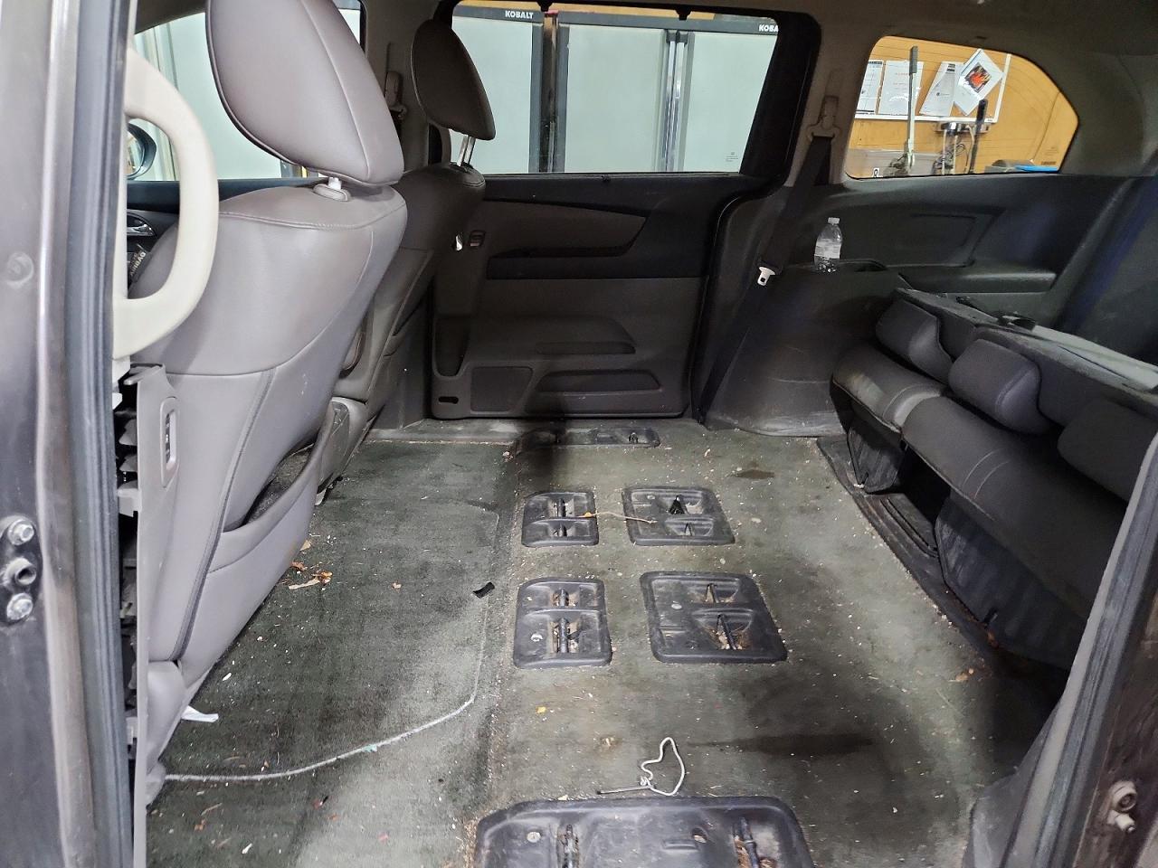 2015 Honda Odyssey Exl Серый vin: 5FNRL5H63FB103007