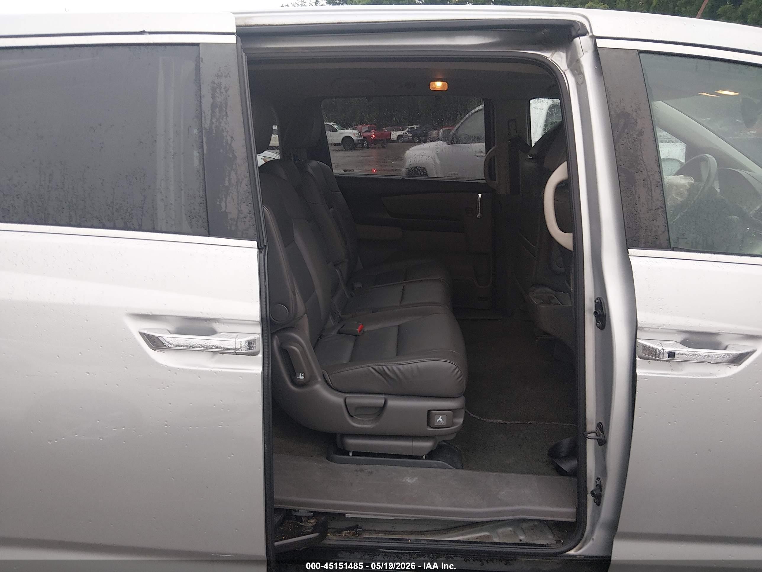 2015 Honda Odyssey Ex-l Silver vin: 5FNRL5H63FB113665