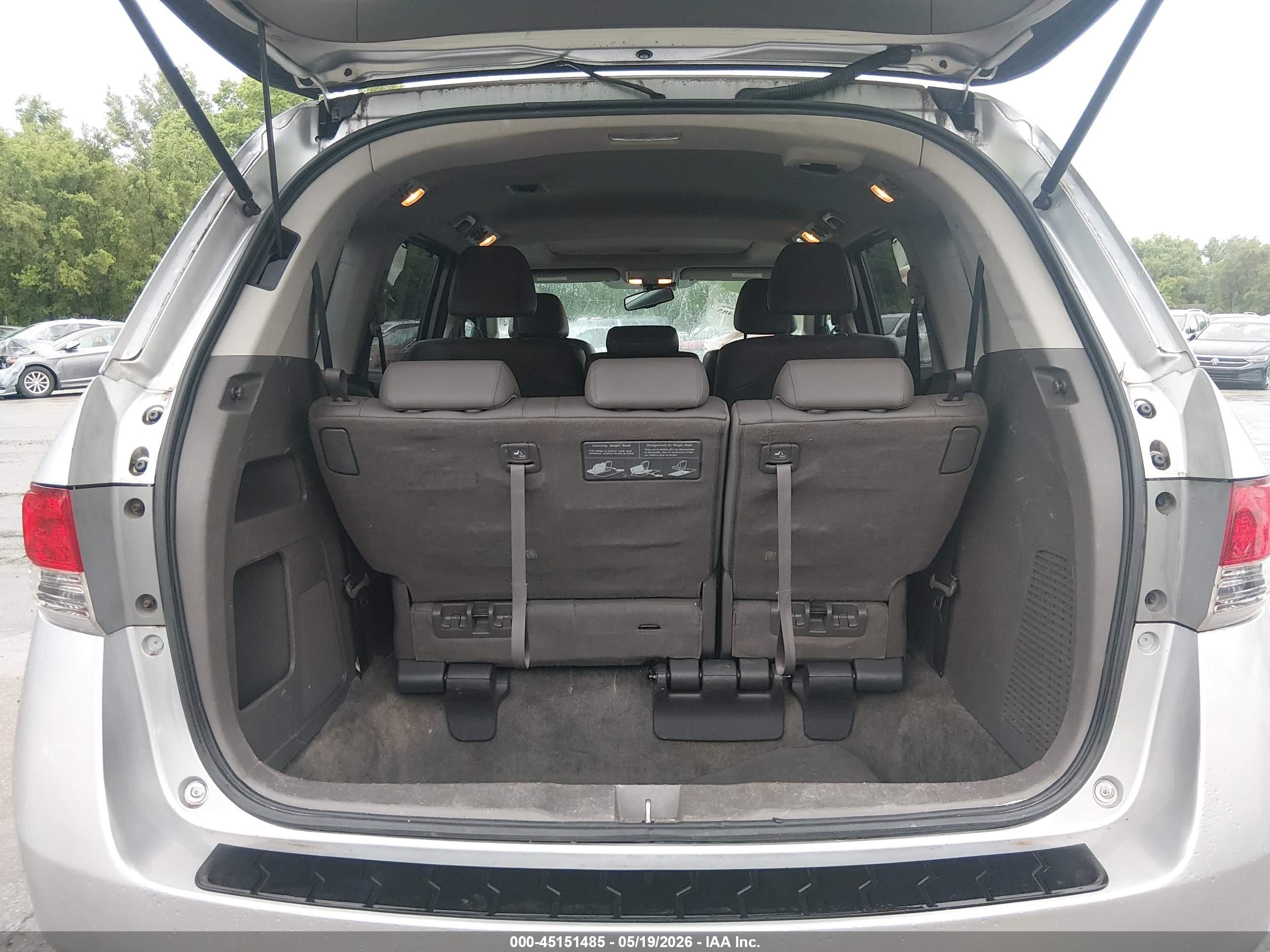 2015 Honda Odyssey Ex-l Silver vin: 5FNRL5H63FB113665