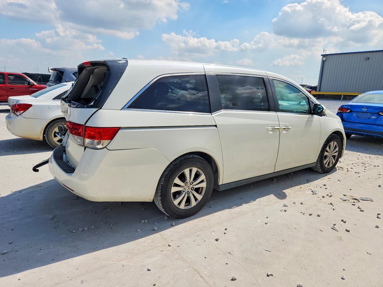 2015 Honda Odyssey Exl White vin: 5FNRL5H63FB124486