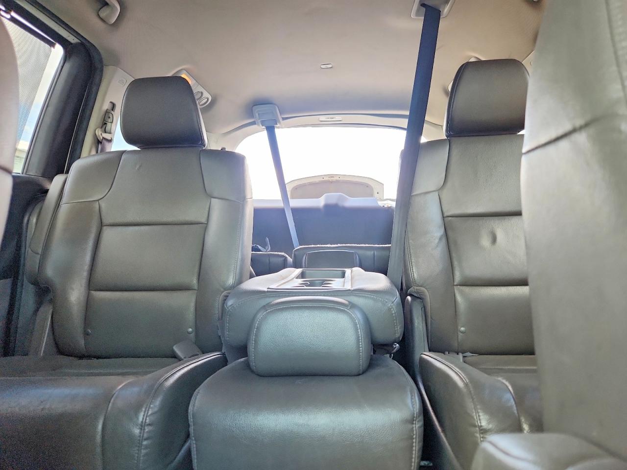 2015 Honda Odyssey Exl White vin: 5FNRL5H63FB124486
