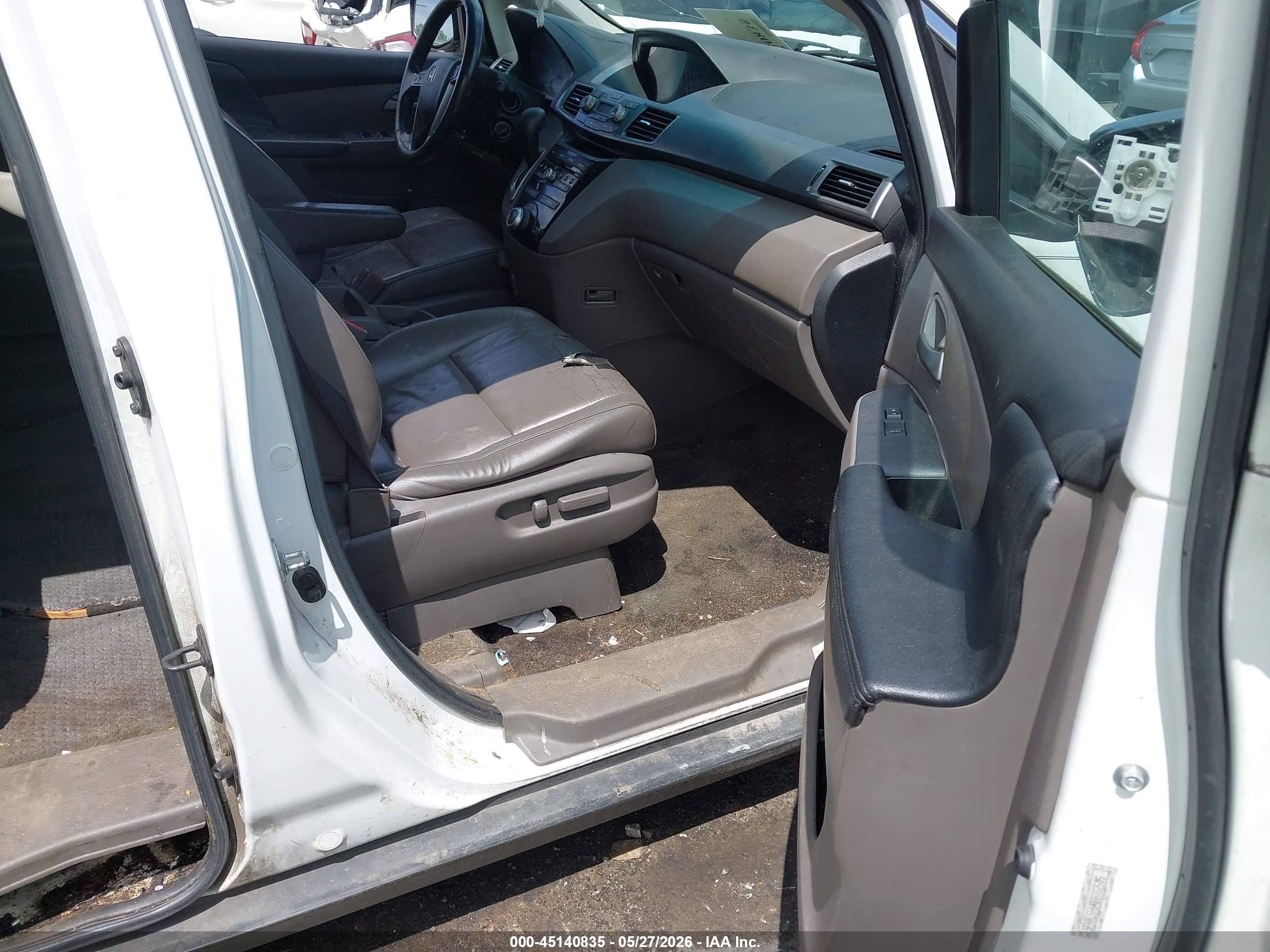 2011 Honda Odyssey Ex-l White vin: 5FNRL5H64BB002505