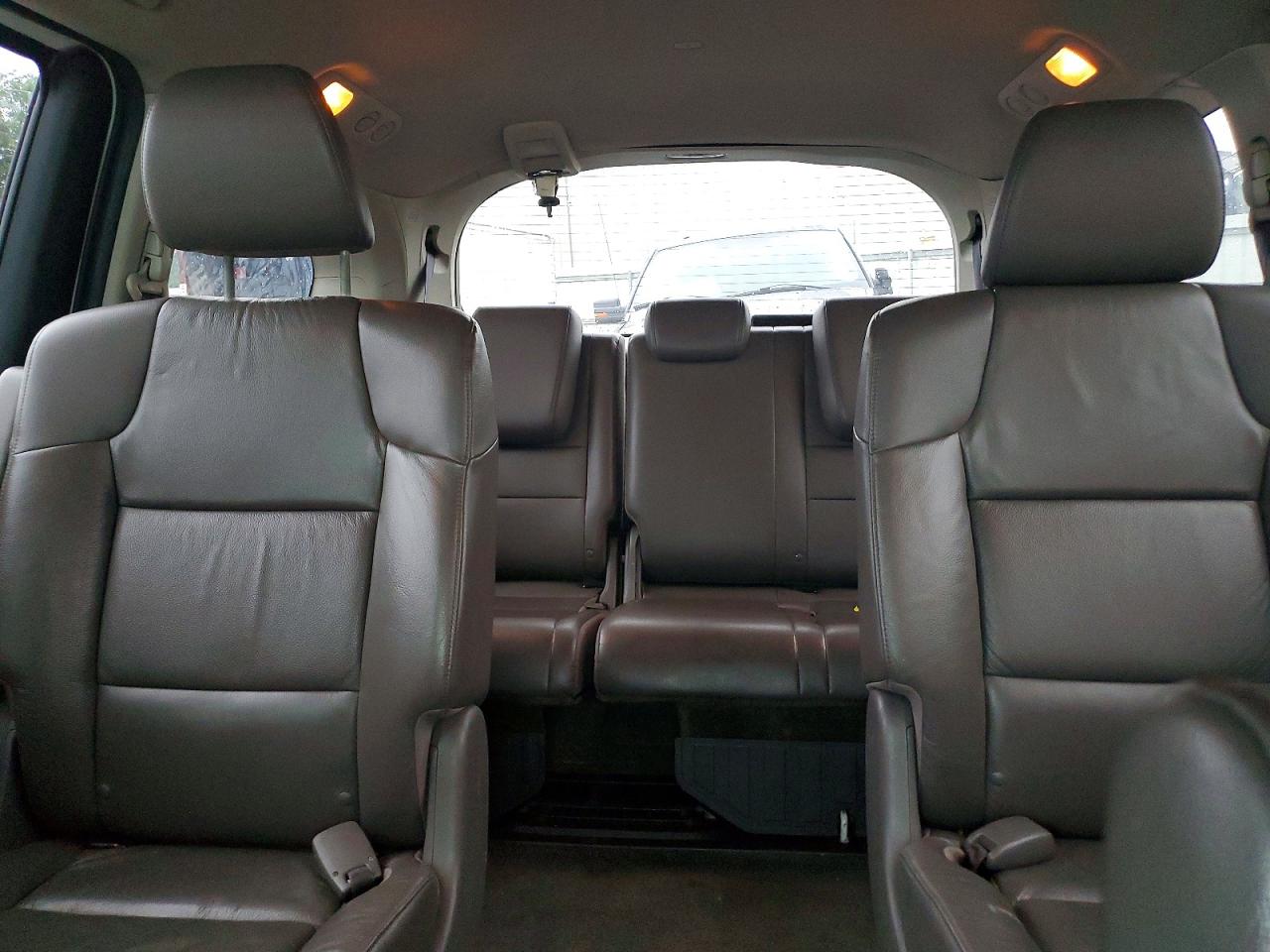 2011 Honda Odyssey Exl White vin: 5FNRL5H64BB025184