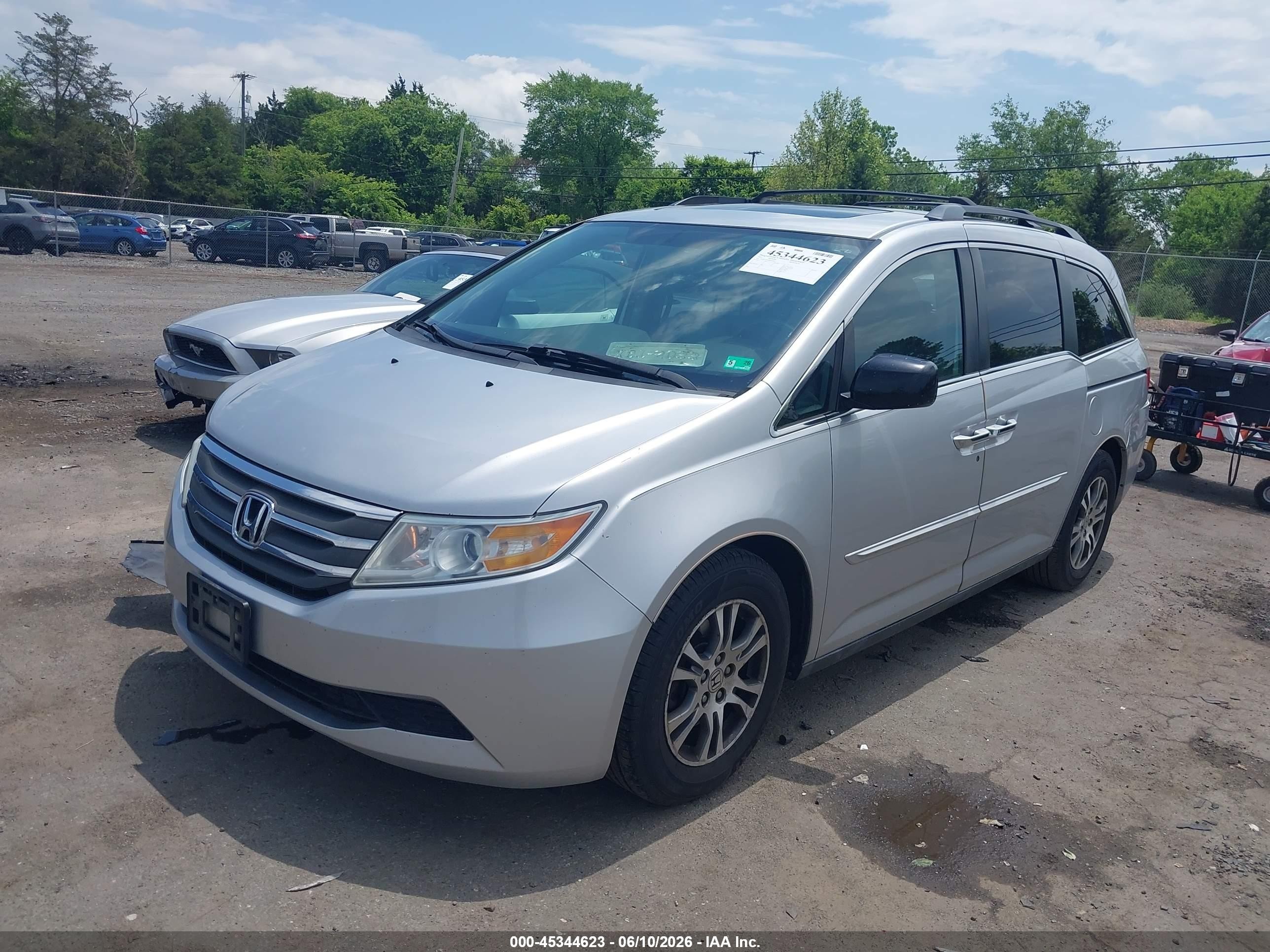 2011 Honda Odyssey Ex-l Silver vin: 5FNRL5H64BB041062