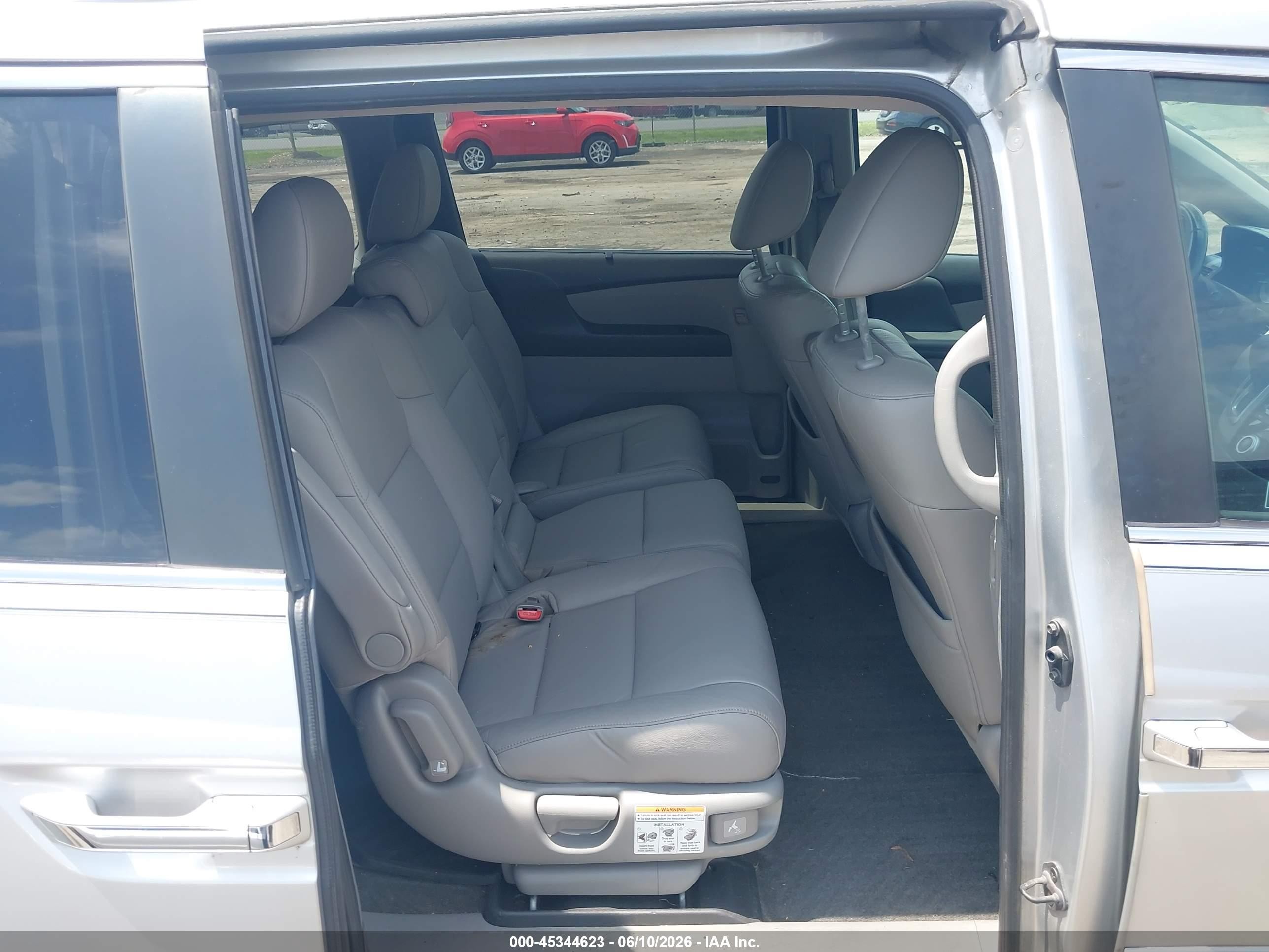 2011 Honda Odyssey Ex-l Silver vin: 5FNRL5H64BB041062