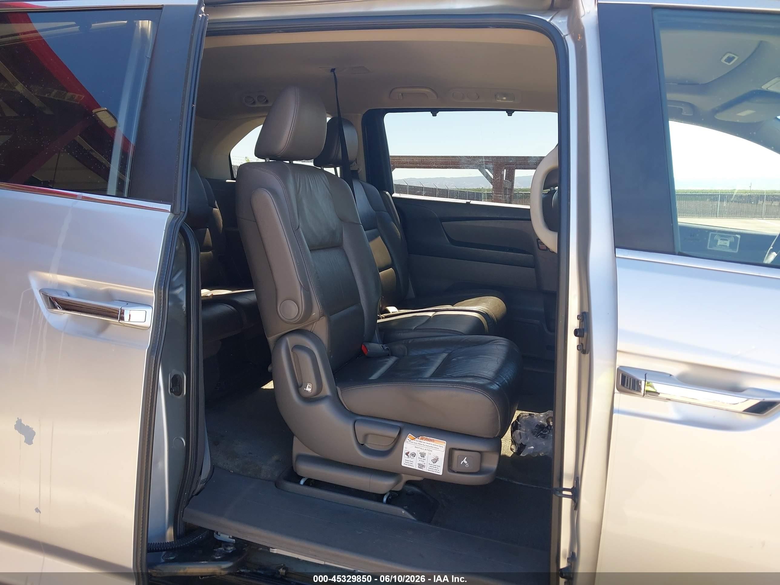 2011 Honda Odyssey Ex-l Silver vin: 5FNRL5H64BB056824