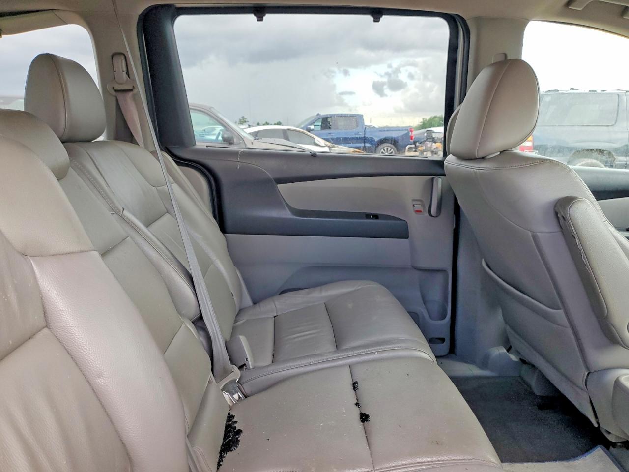2011 Honda Odyssey Exl Silver vin: 5FNRL5H64BB073364