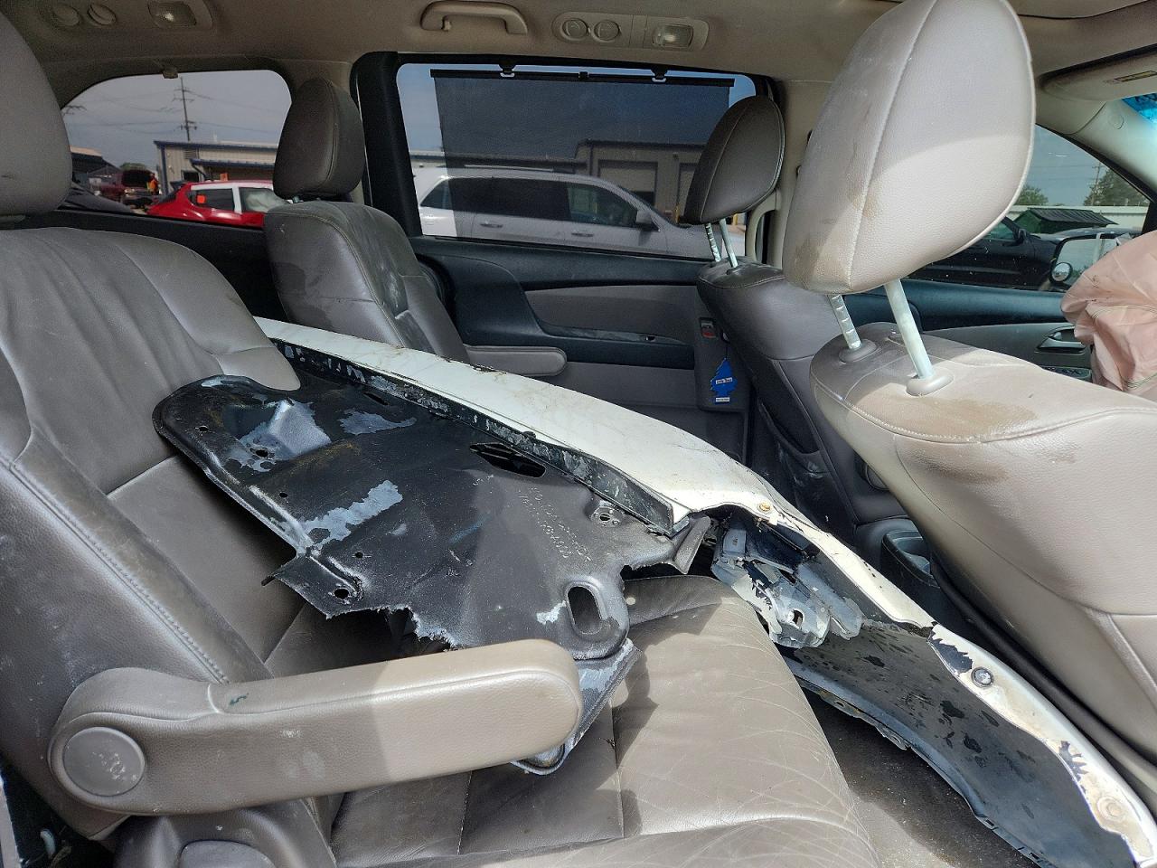2011 Honda Odyssey Exl White vin: 5FNRL5H64BB080962