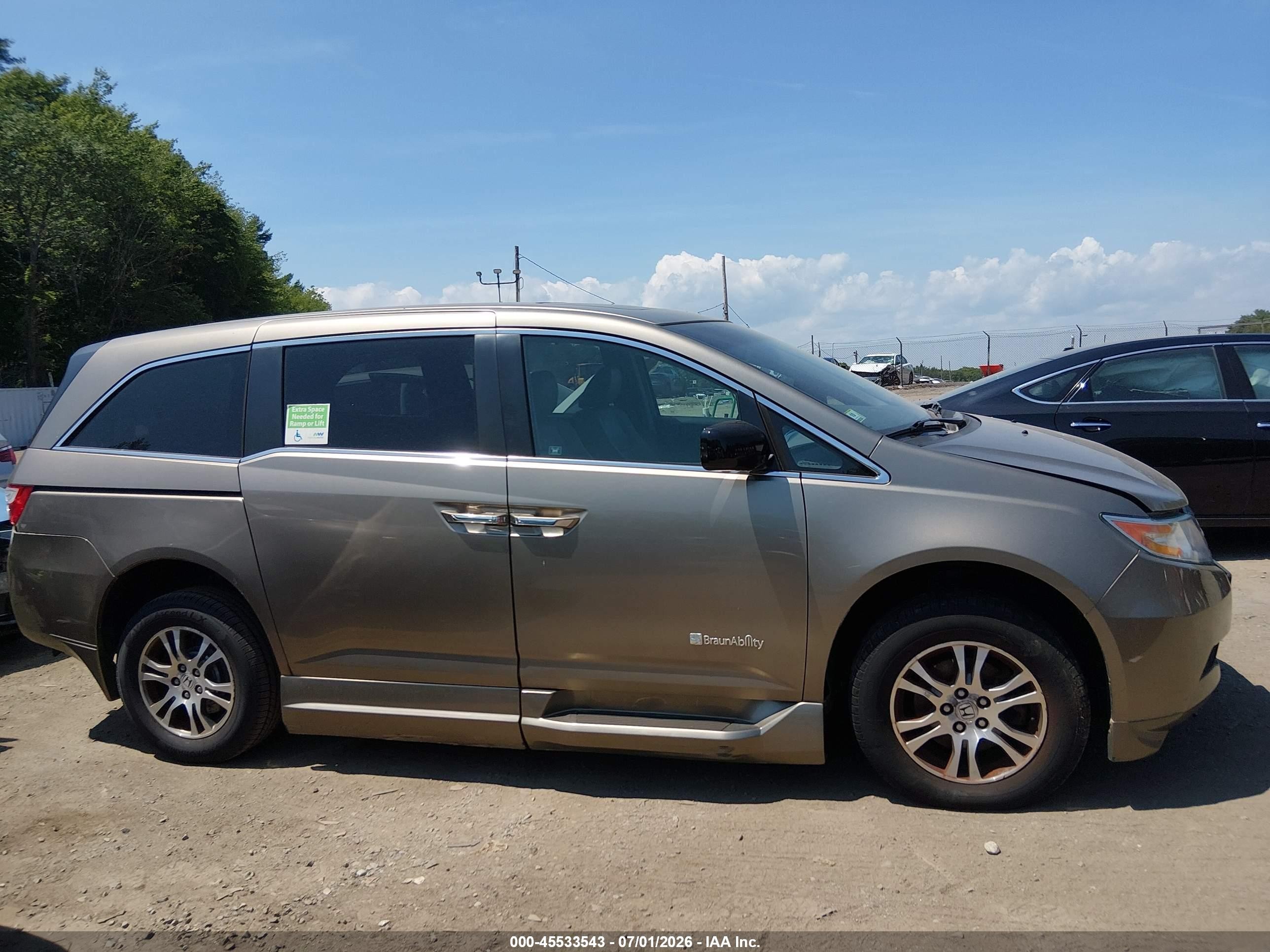 2011 Honda Odyssey Ex-l Brown vin: 5FNRL5H64BB102491