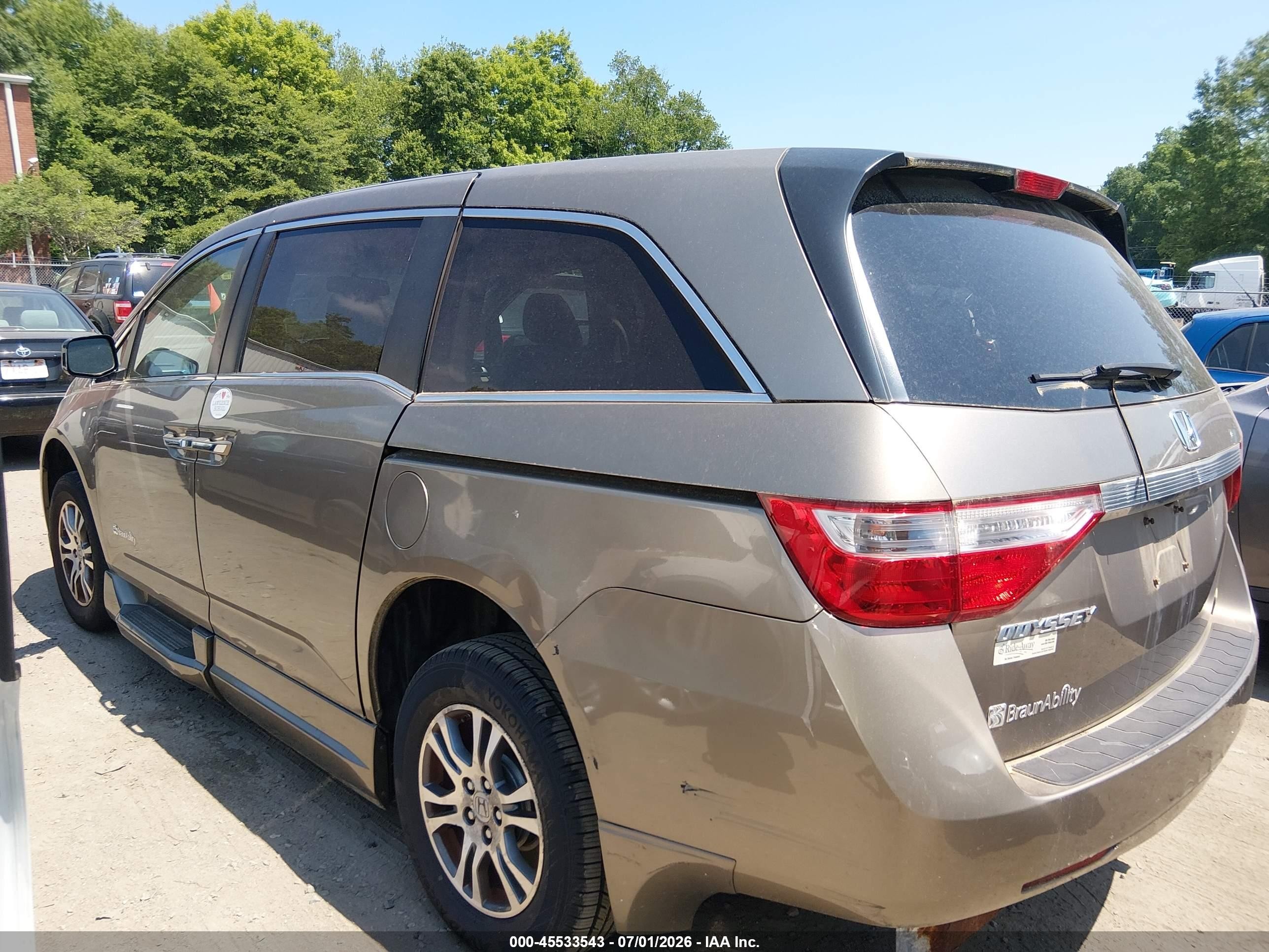 2011 Honda Odyssey Ex-l Brown vin: 5FNRL5H64BB102491