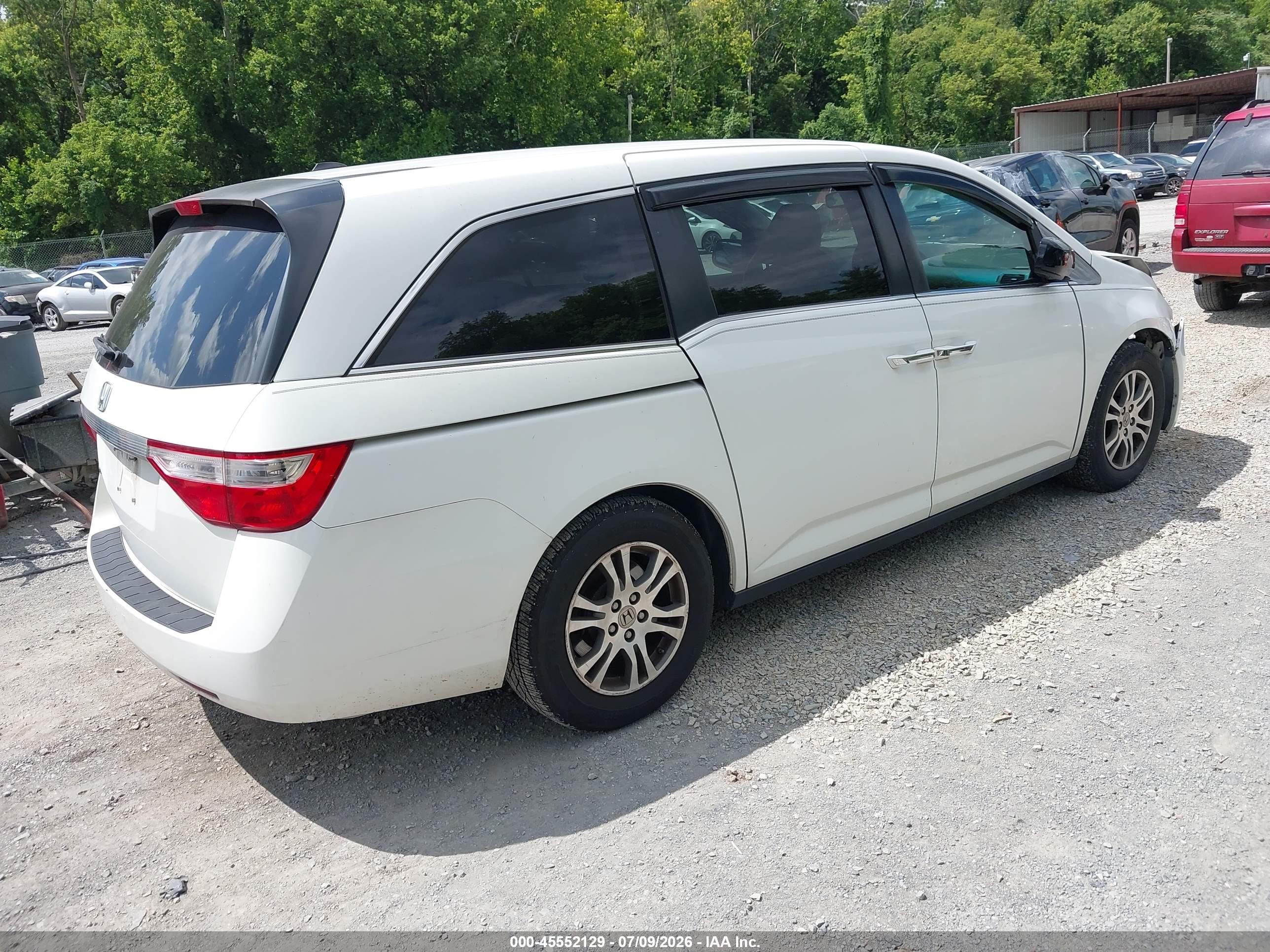 2011 Honda Odyssey Ex-l White vin: 5FNRL5H64BB103124