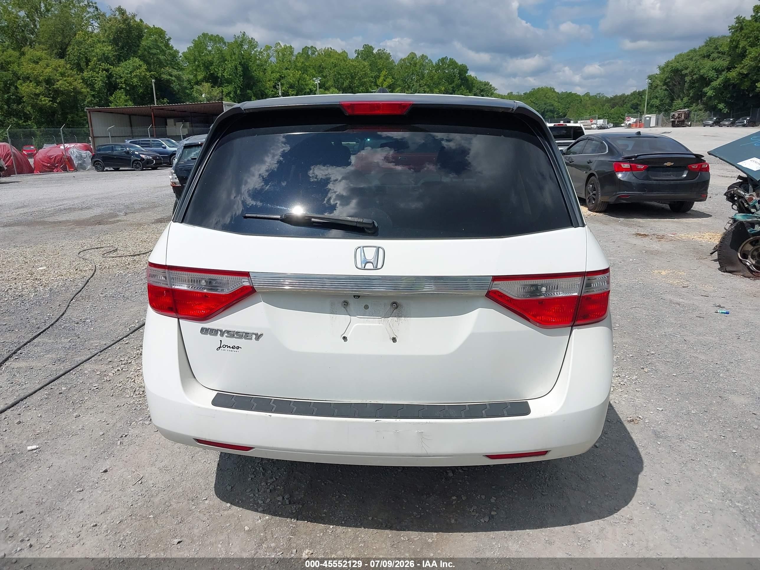 2011 Honda Odyssey Ex-l White vin: 5FNRL5H64BB103124