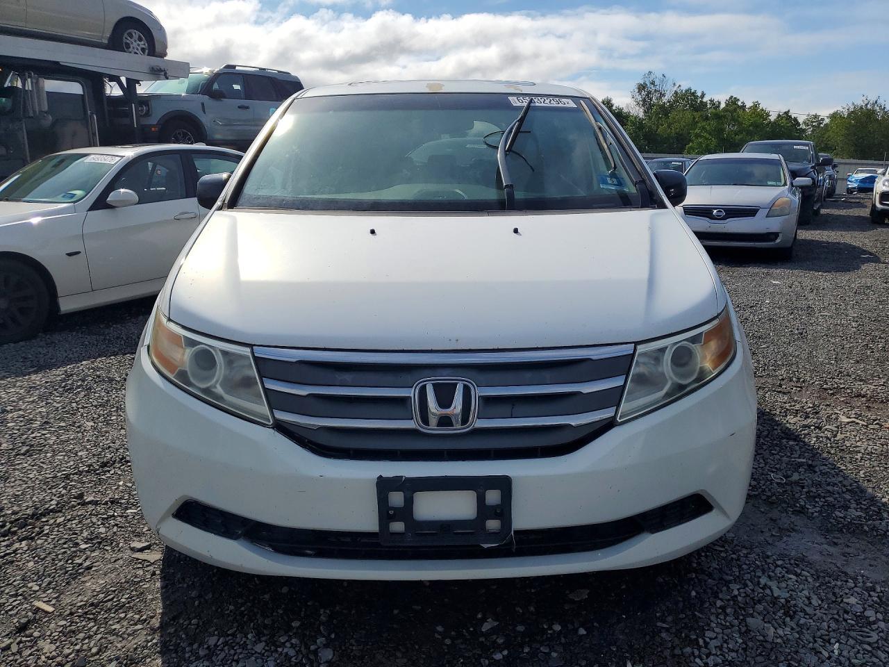 2012 Honda Odyssey Exl White vin: 5FNRL5H64CB001775