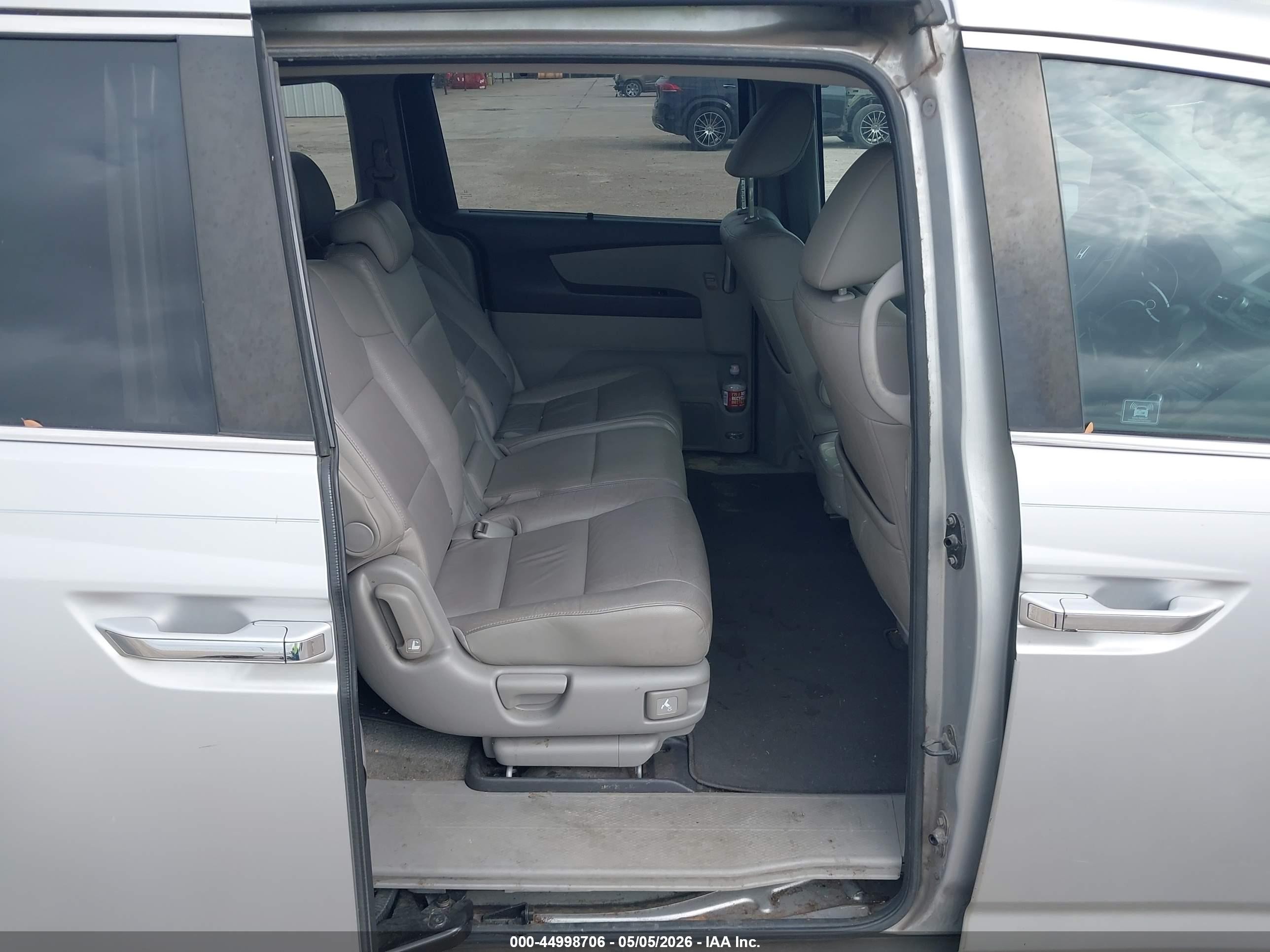 2012 Honda Odyssey Ex-l Silver vin: 5FNRL5H64CB007401