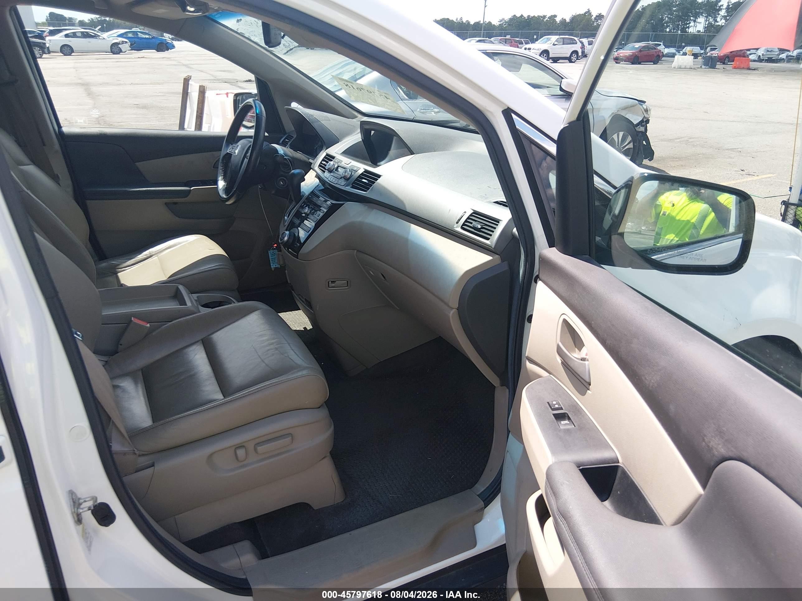 2012 Honda Odyssey Ex-l White vin: 5FNRL5H64CB029964