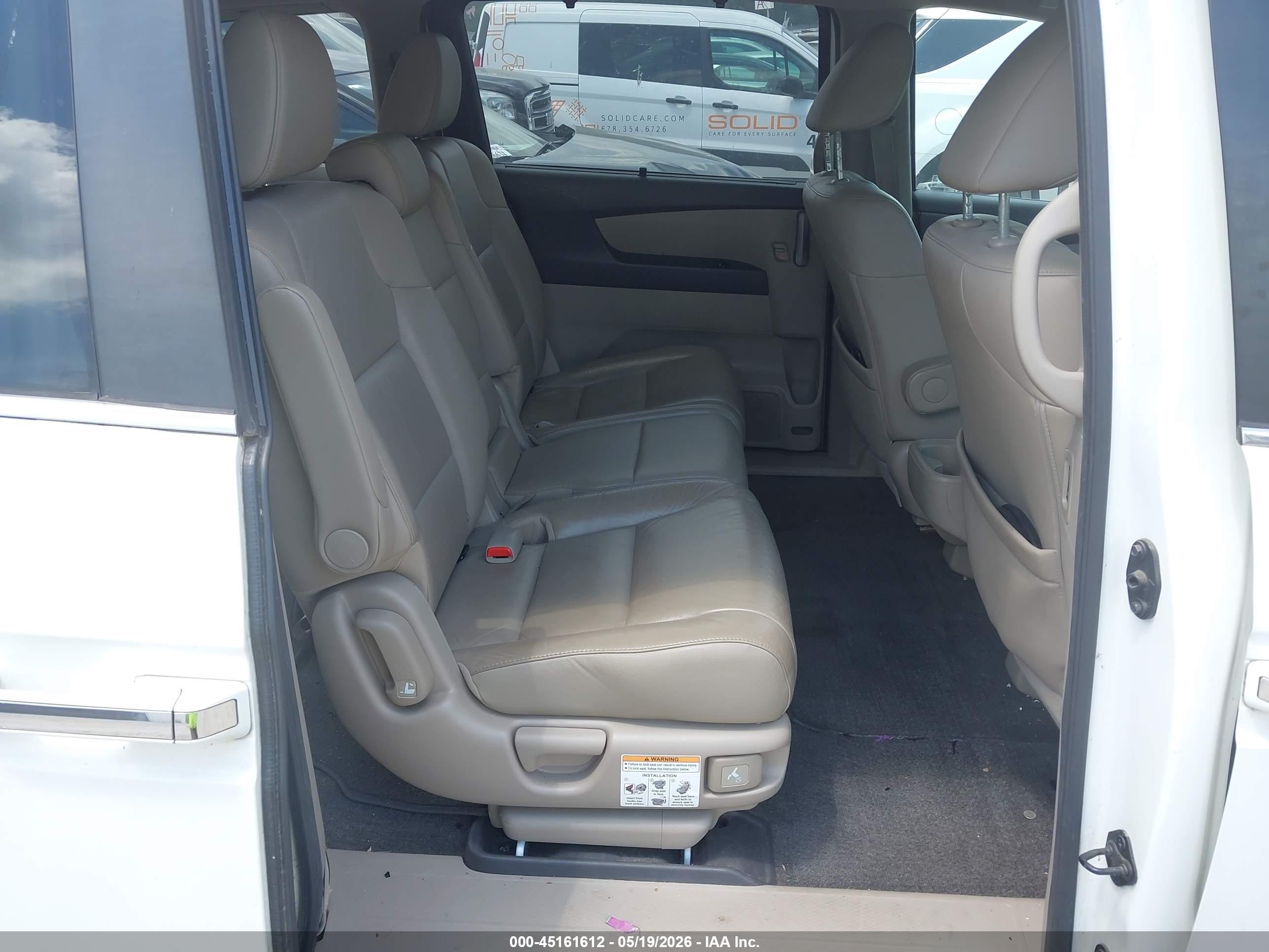 2012 Honda Odyssey Ex-l White vin: 5FNRL5H64CB047171