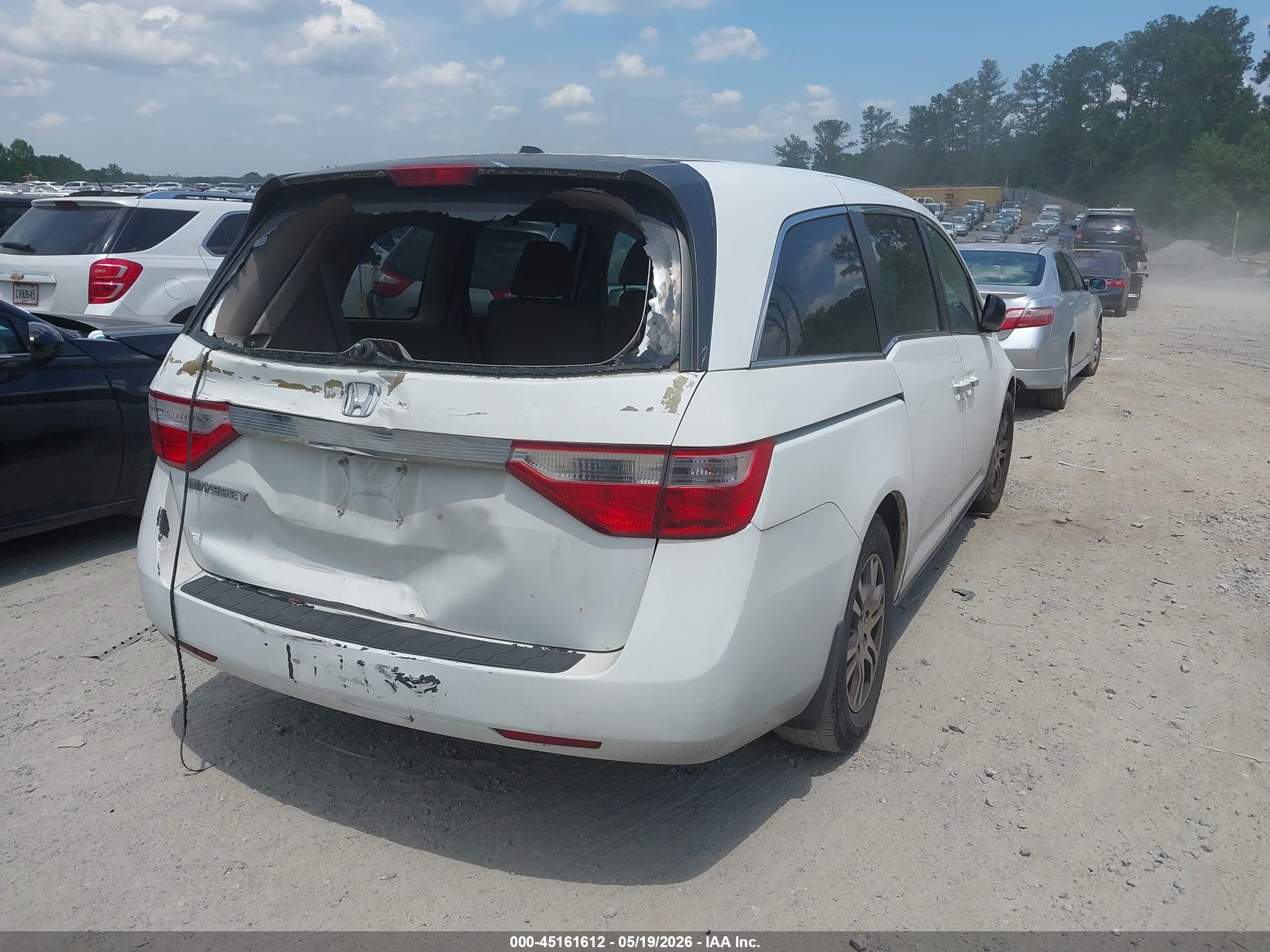 2012 Honda Odyssey Ex-l White vin: 5FNRL5H64CB047171