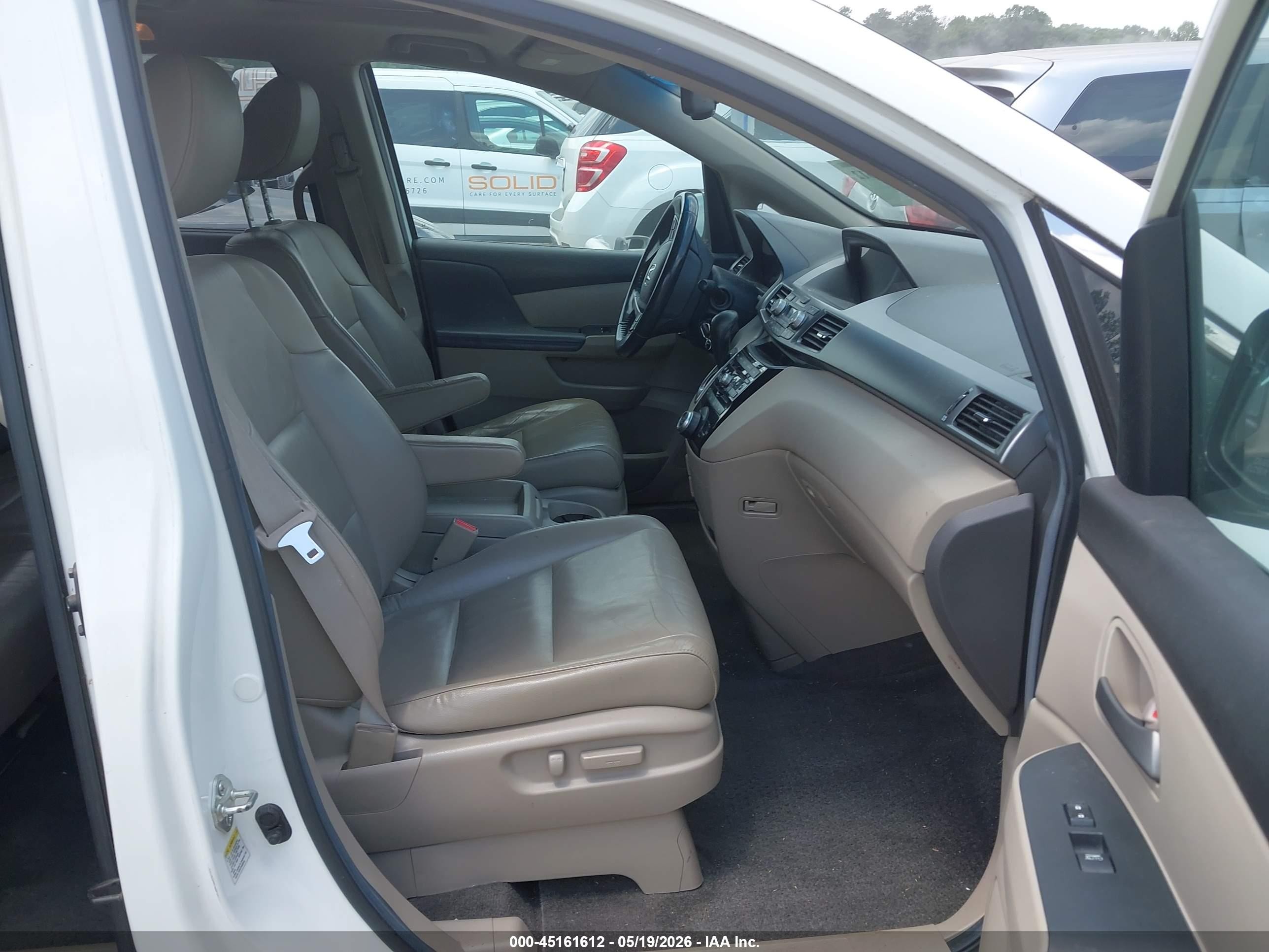 2012 Honda Odyssey Ex-l White vin: 5FNRL5H64CB047171