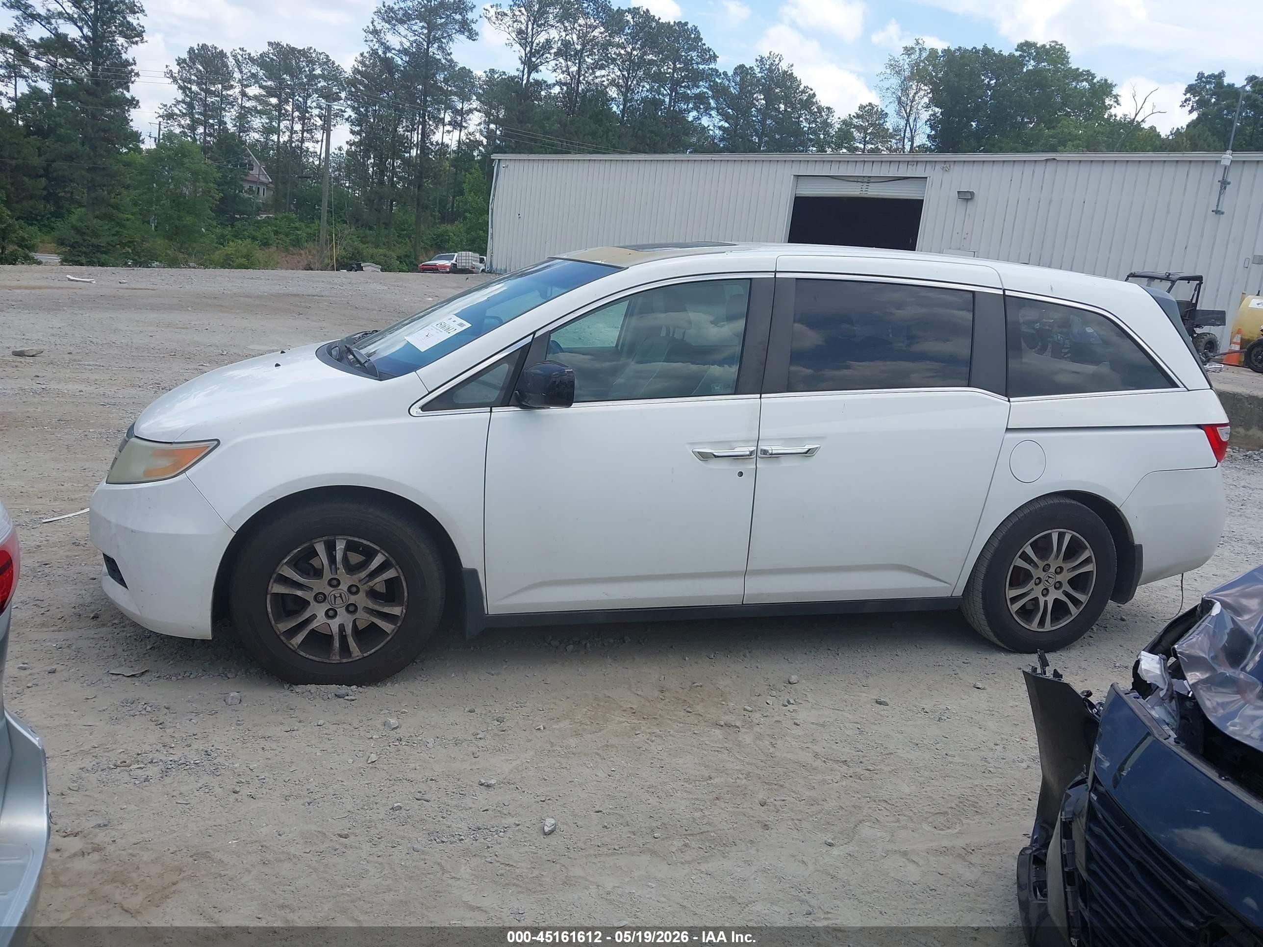 2012 Honda Odyssey Ex-l White vin: 5FNRL5H64CB047171