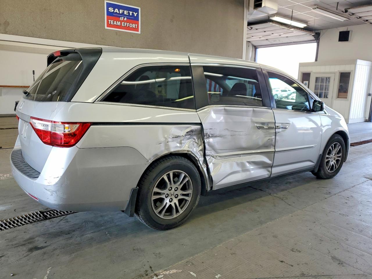 2012 Honda Odyssey Exl Silver vin: 5FNRL5H64CB048580