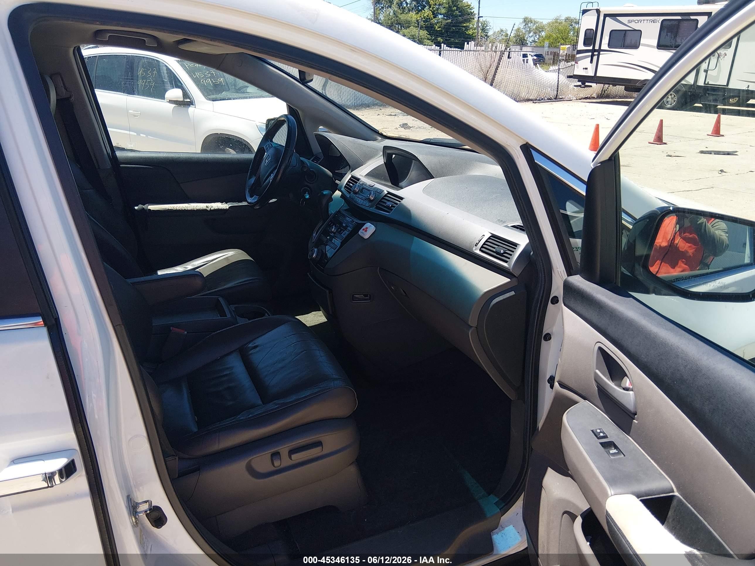 2012 Honda Odyssey Ex-l White vin: 5FNRL5H64CB058008