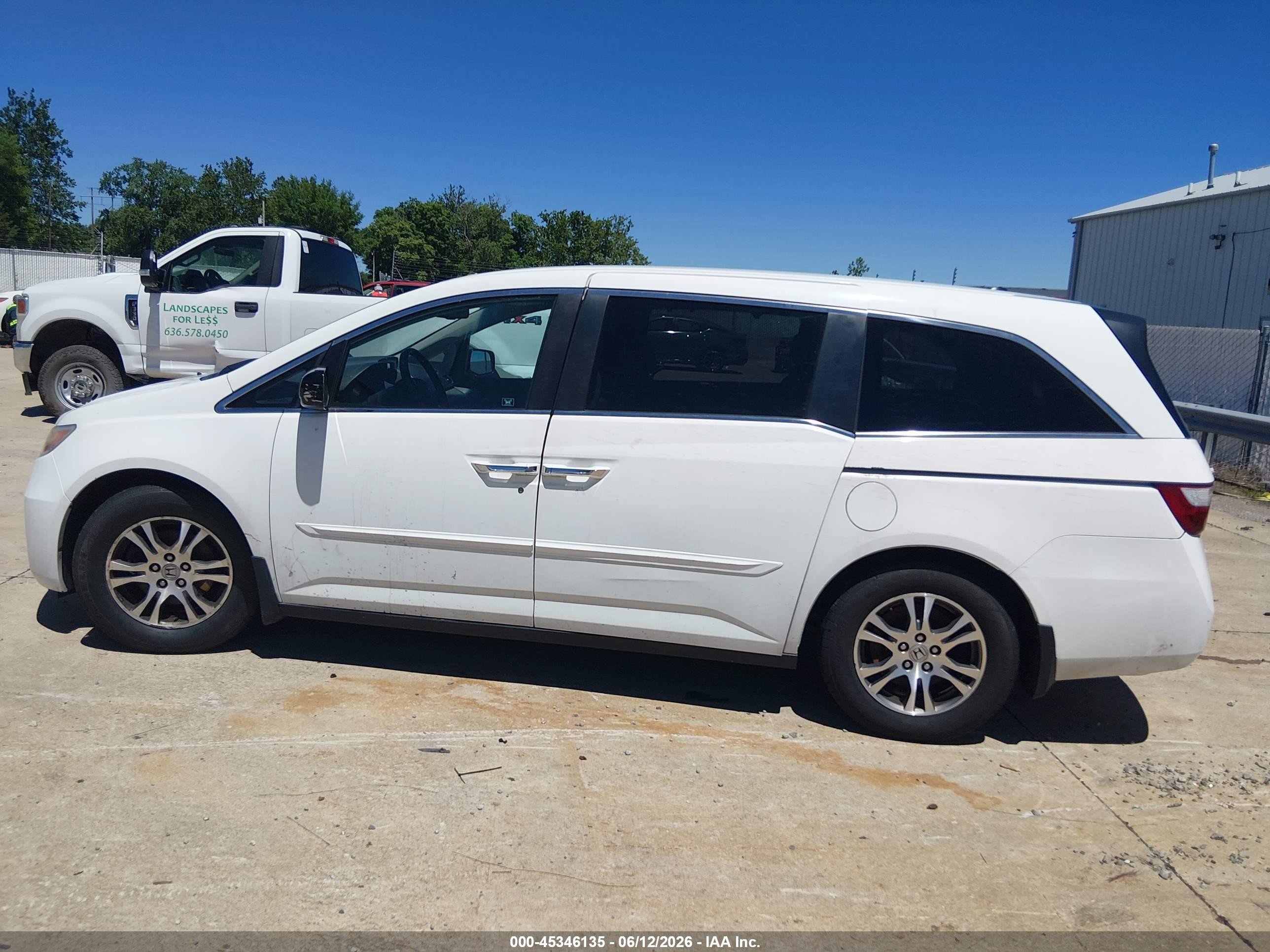 2012 Honda Odyssey Ex-l White vin: 5FNRL5H64CB058008