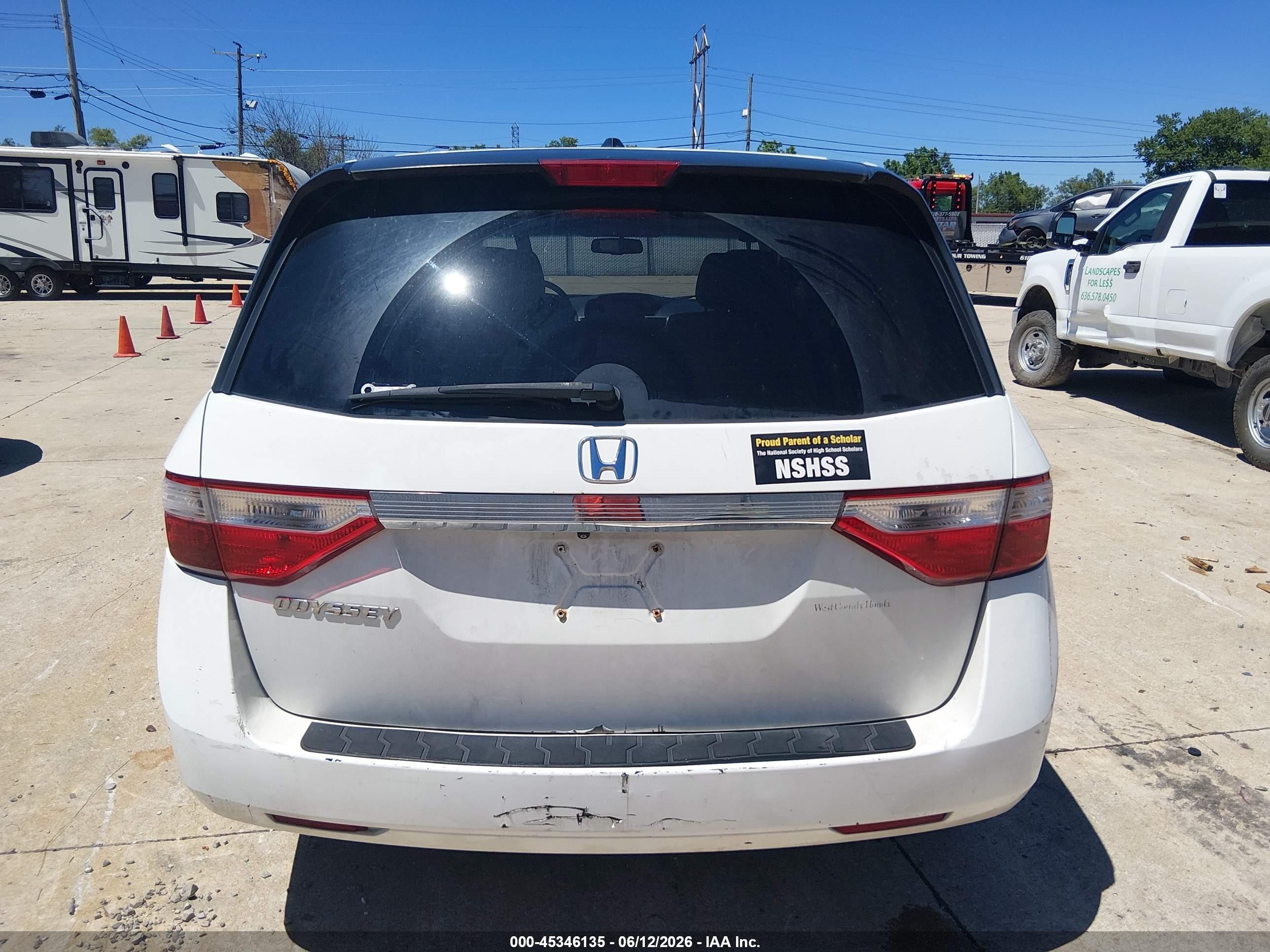 2012 Honda Odyssey Ex-l White vin: 5FNRL5H64CB058008