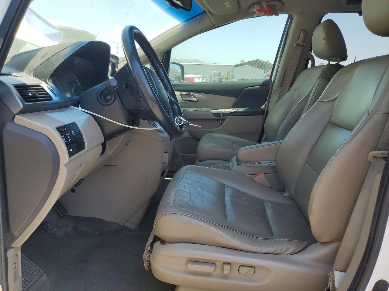 2012 Honda Odyssey Exl White vin: 5FNRL5H64CB083720