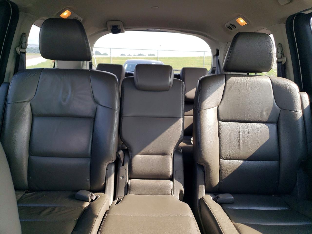 2012 Honda Odyssey Exl White vin: 5FNRL5H64CB111998