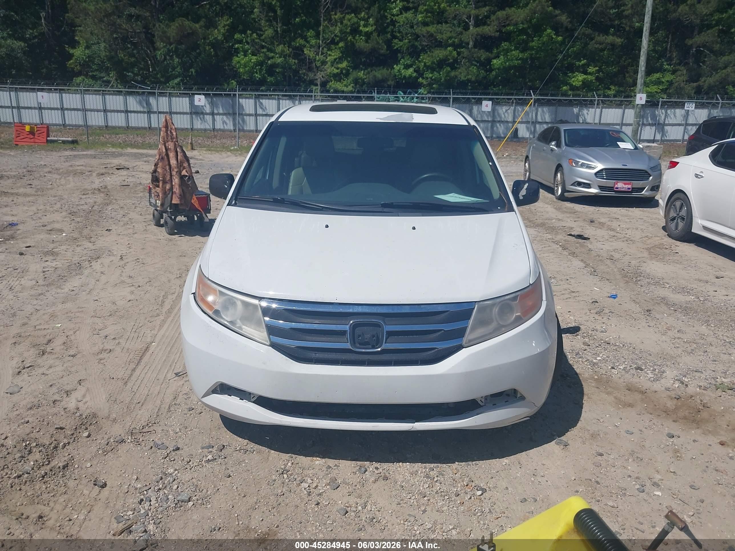 2012 Honda Odyssey Ex-l White vin: 5FNRL5H64CB115033
