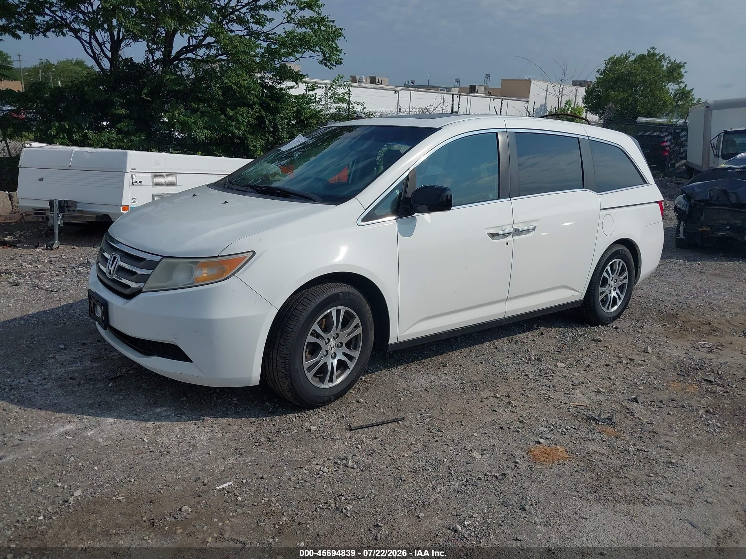 2012 Honda Odyssey Ex-l White vin: 5FNRL5H64CB122211