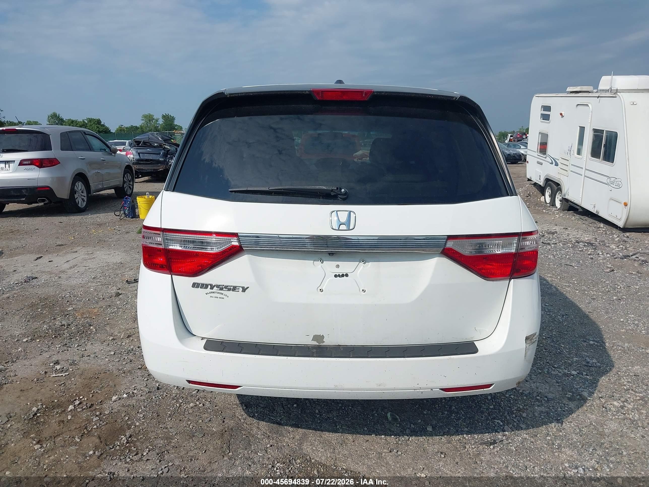 2012 Honda Odyssey Ex-l White vin: 5FNRL5H64CB122211