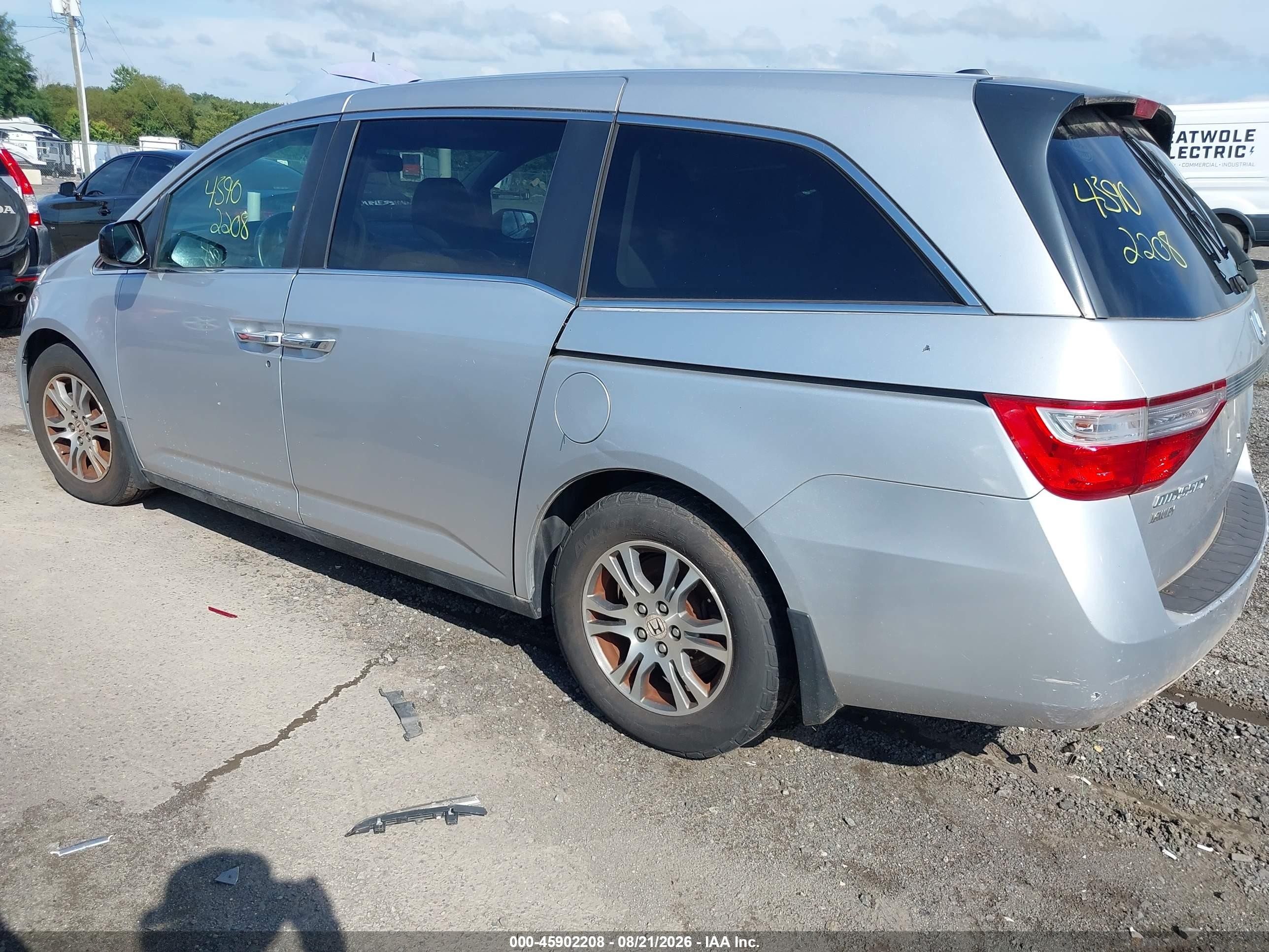2013 Honda Odyssey Ex-l Silver vin: 5FNRL5H64DB002202