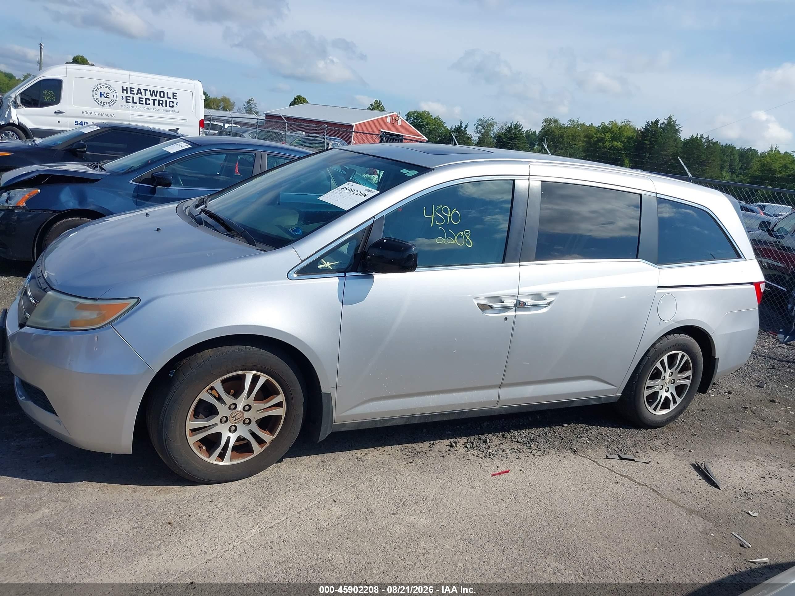 2013 Honda Odyssey Ex-l Silver vin: 5FNRL5H64DB002202