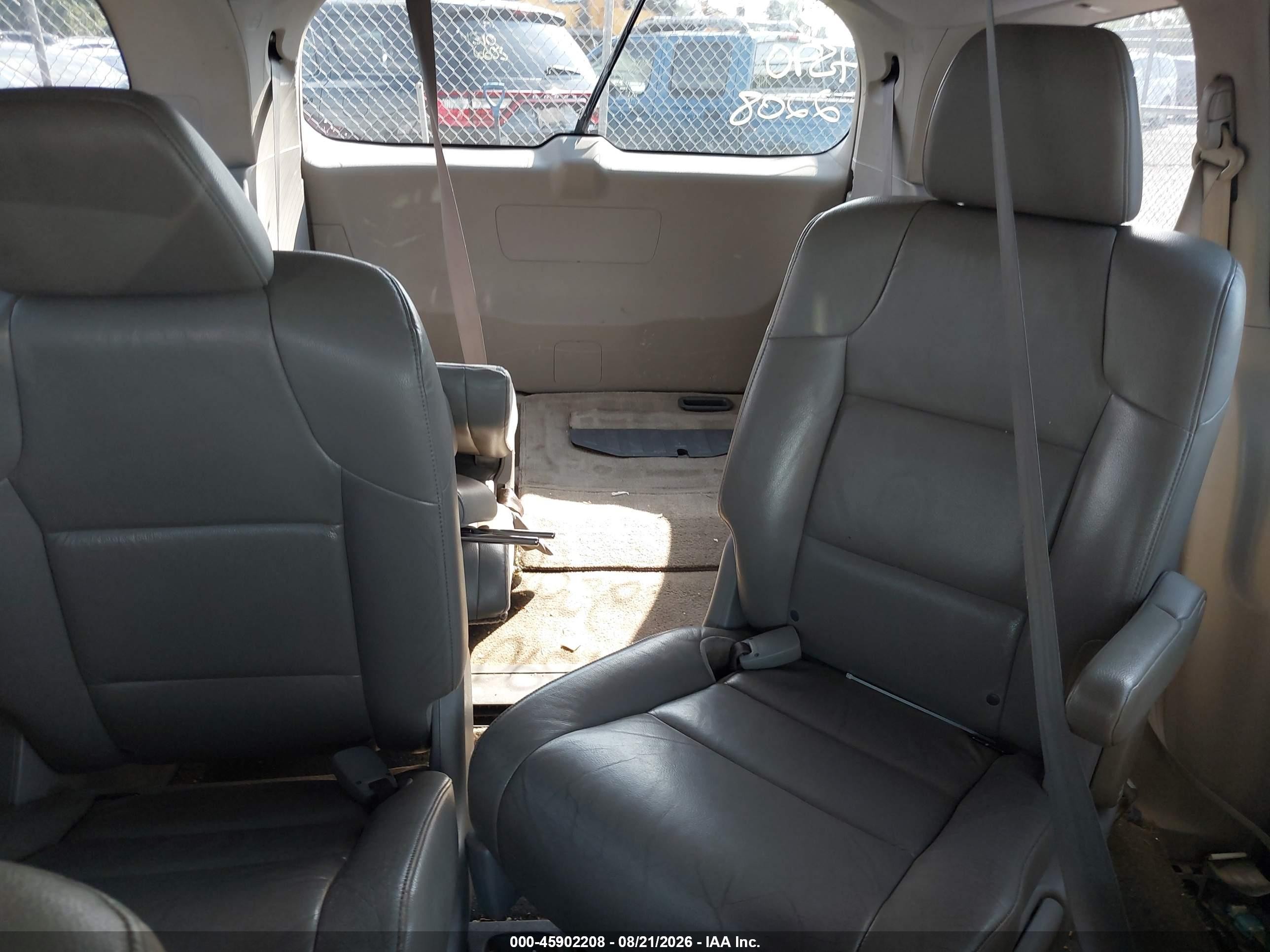 2013 Honda Odyssey Ex-l Silver vin: 5FNRL5H64DB002202