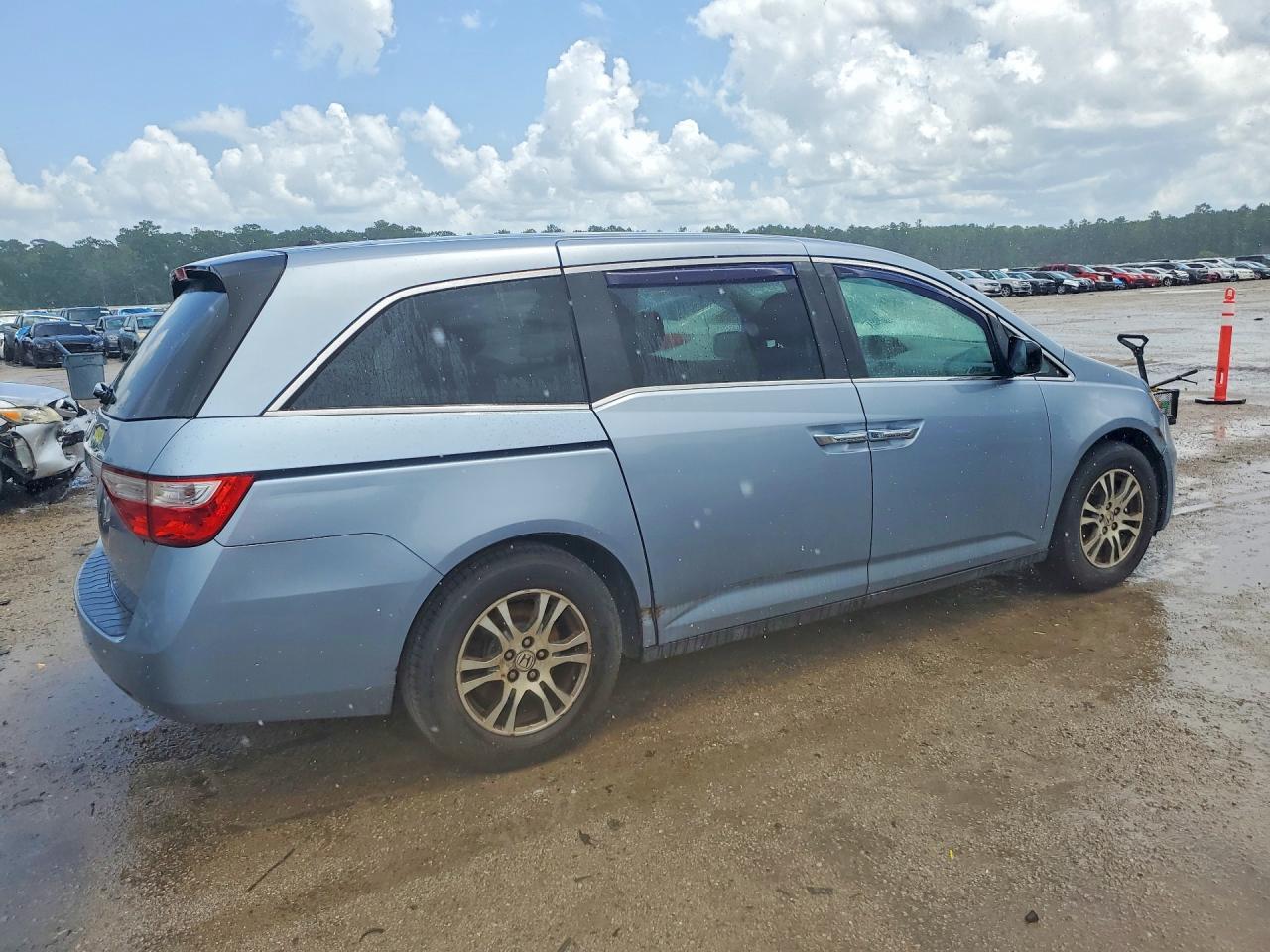 2013 Honda Odyssey Exl Blue vin: 5FNRL5H64DB002667