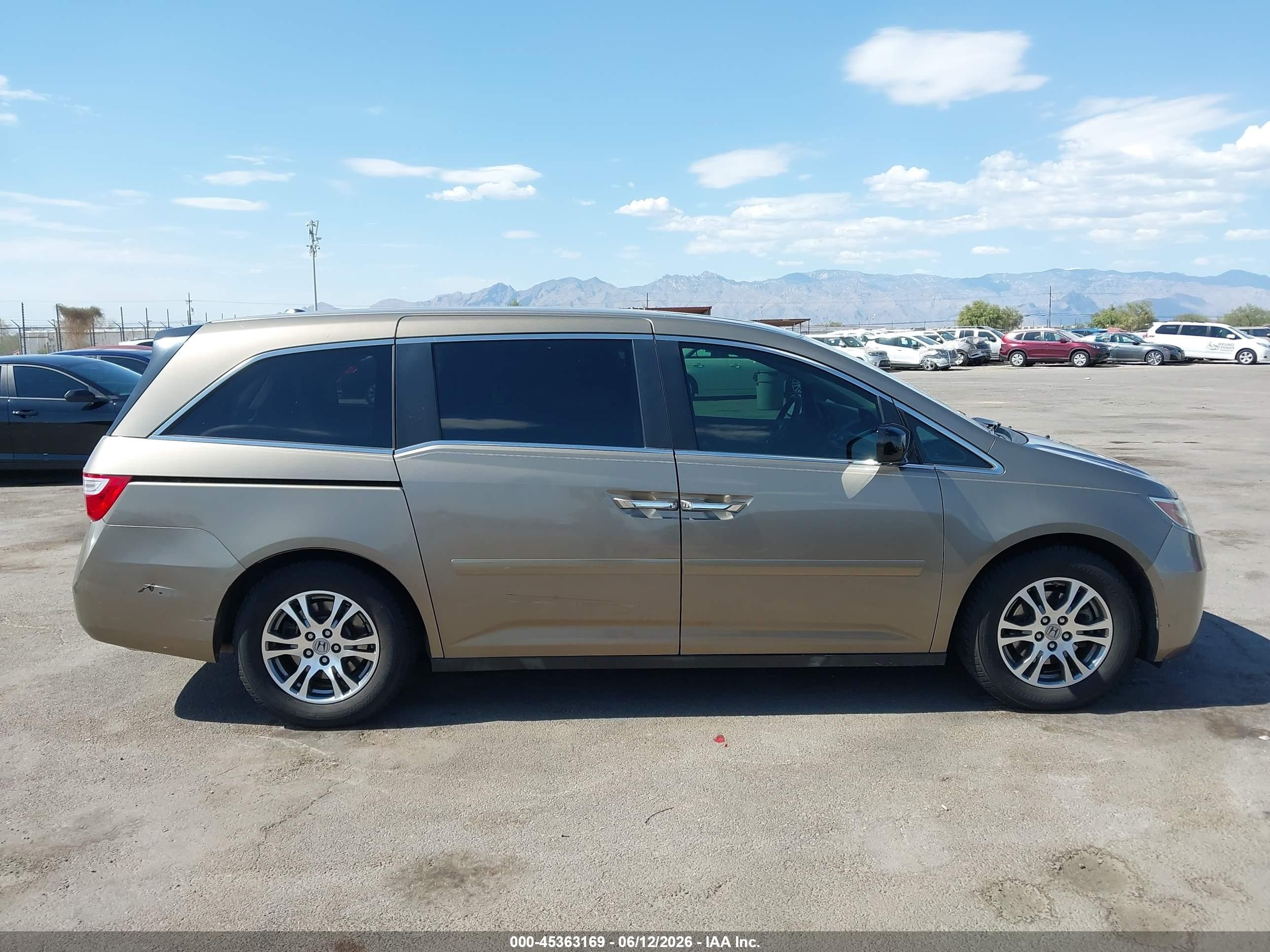 2013 Honda Odyssey Ex-l Gold vin: 5FNRL5H64DB005116