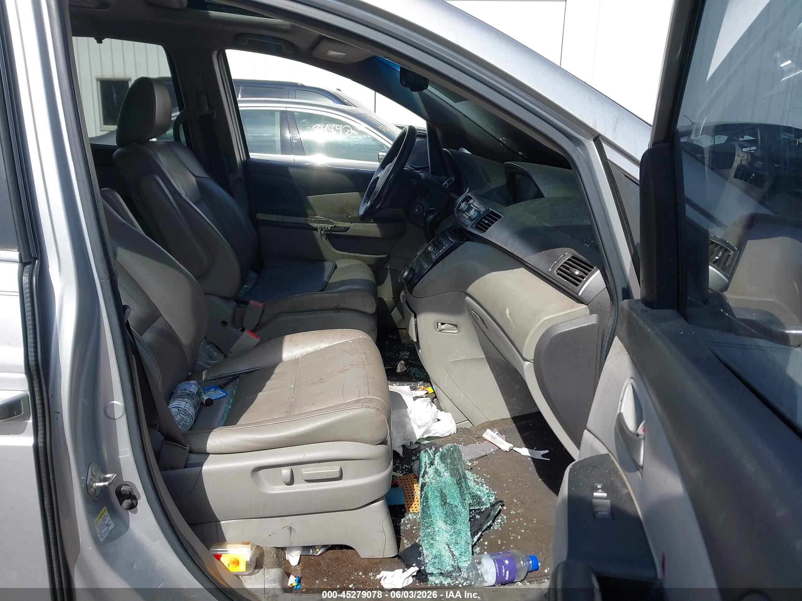 2013 Honda Odyssey Ex-l Silver vin: 5FNRL5H64DB011305