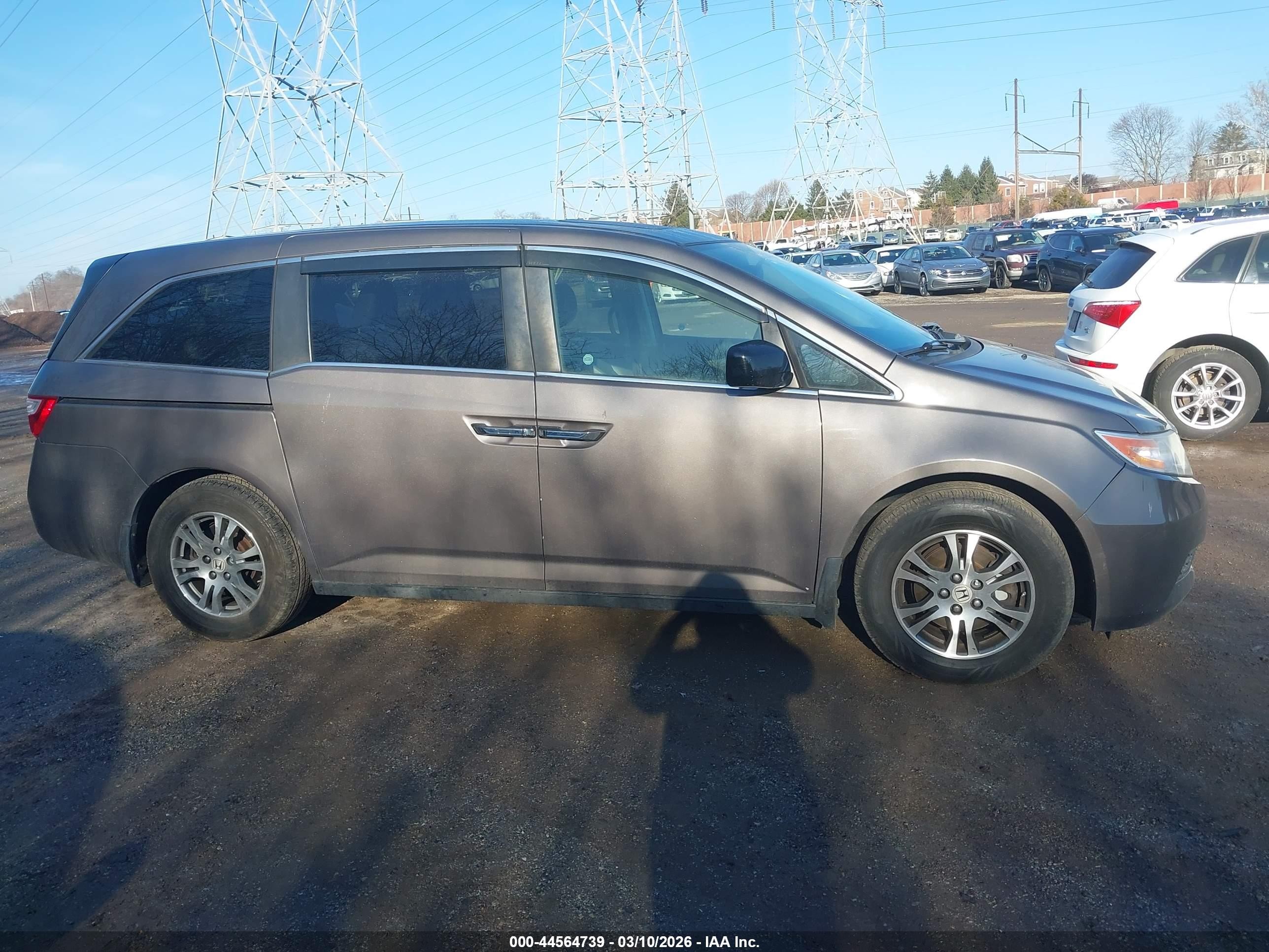 2013 Honda Odyssey Ex-l Gray vin: 5FNRL5H64DB030226