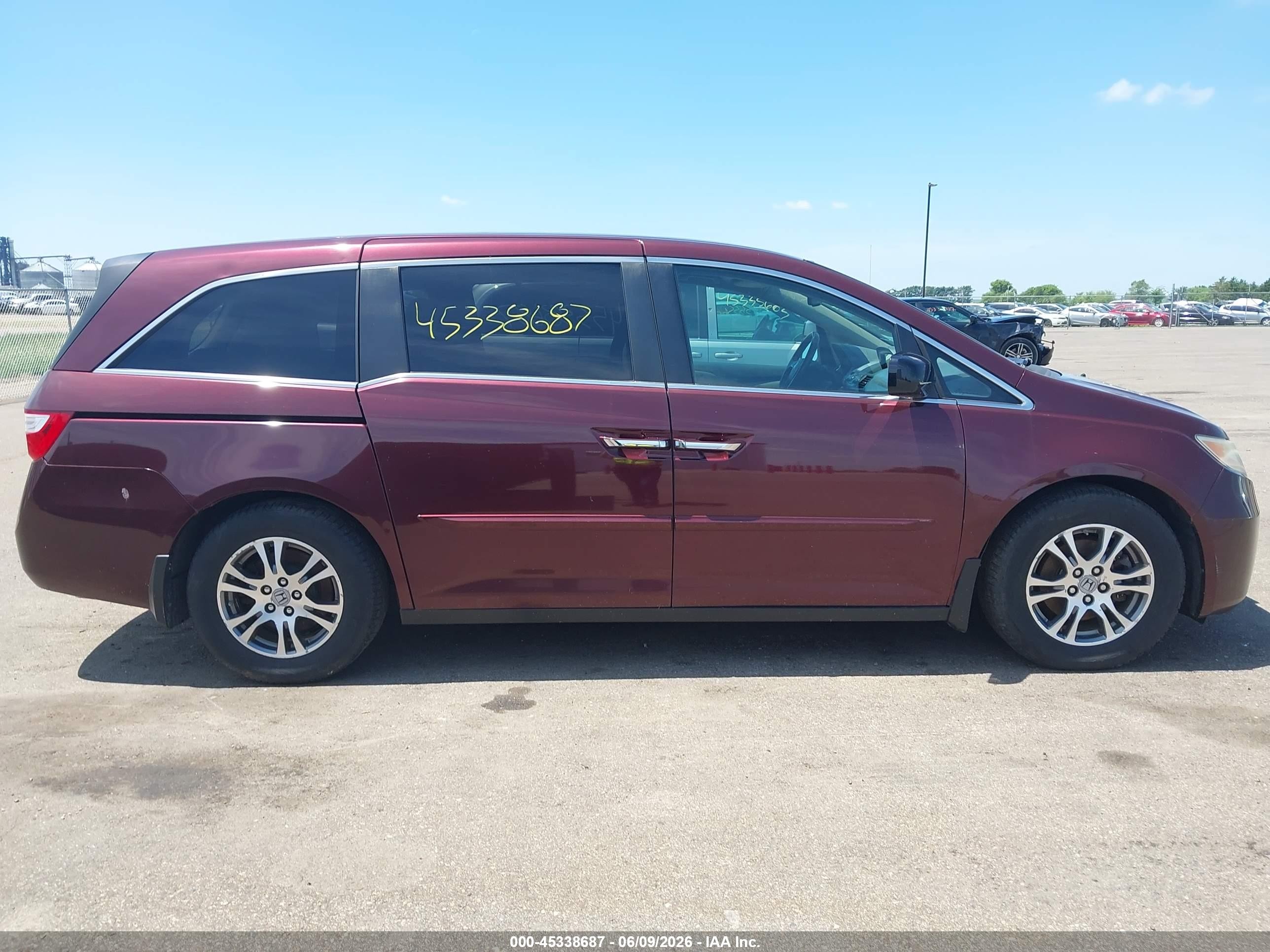 2013 Honda Odyssey Ex-l Бордовый vin: 5FNRL5H64DB033286