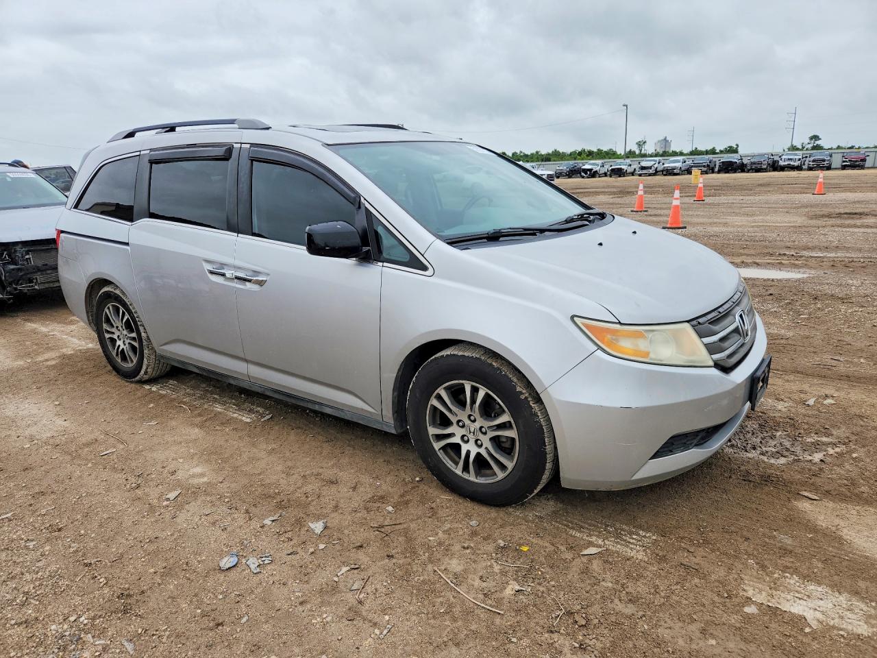 2013 Honda Odyssey Exl Silver vin: 5FNRL5H64DB039900