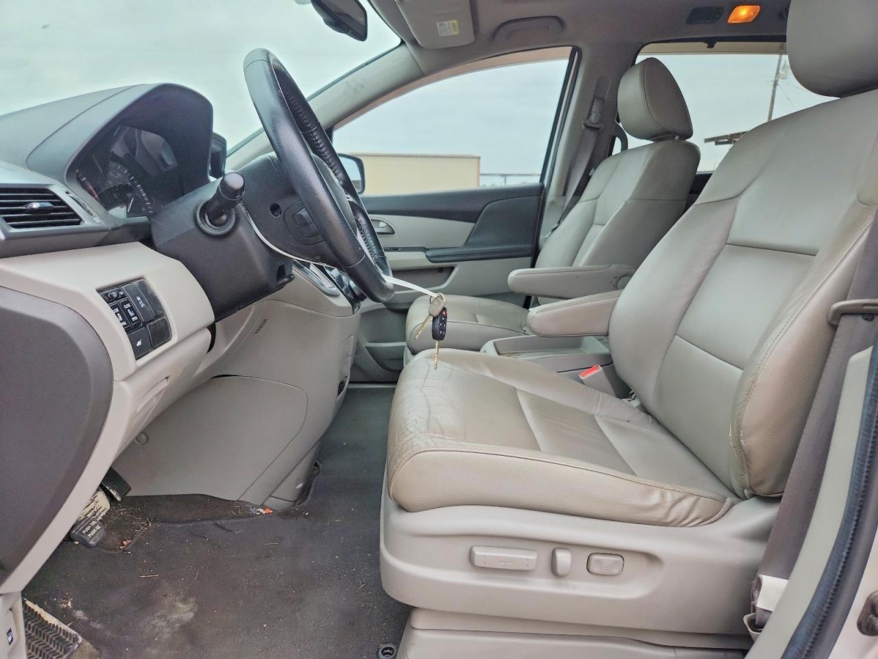 2013 Honda Odyssey Exl Silver vin: 5FNRL5H64DB039900